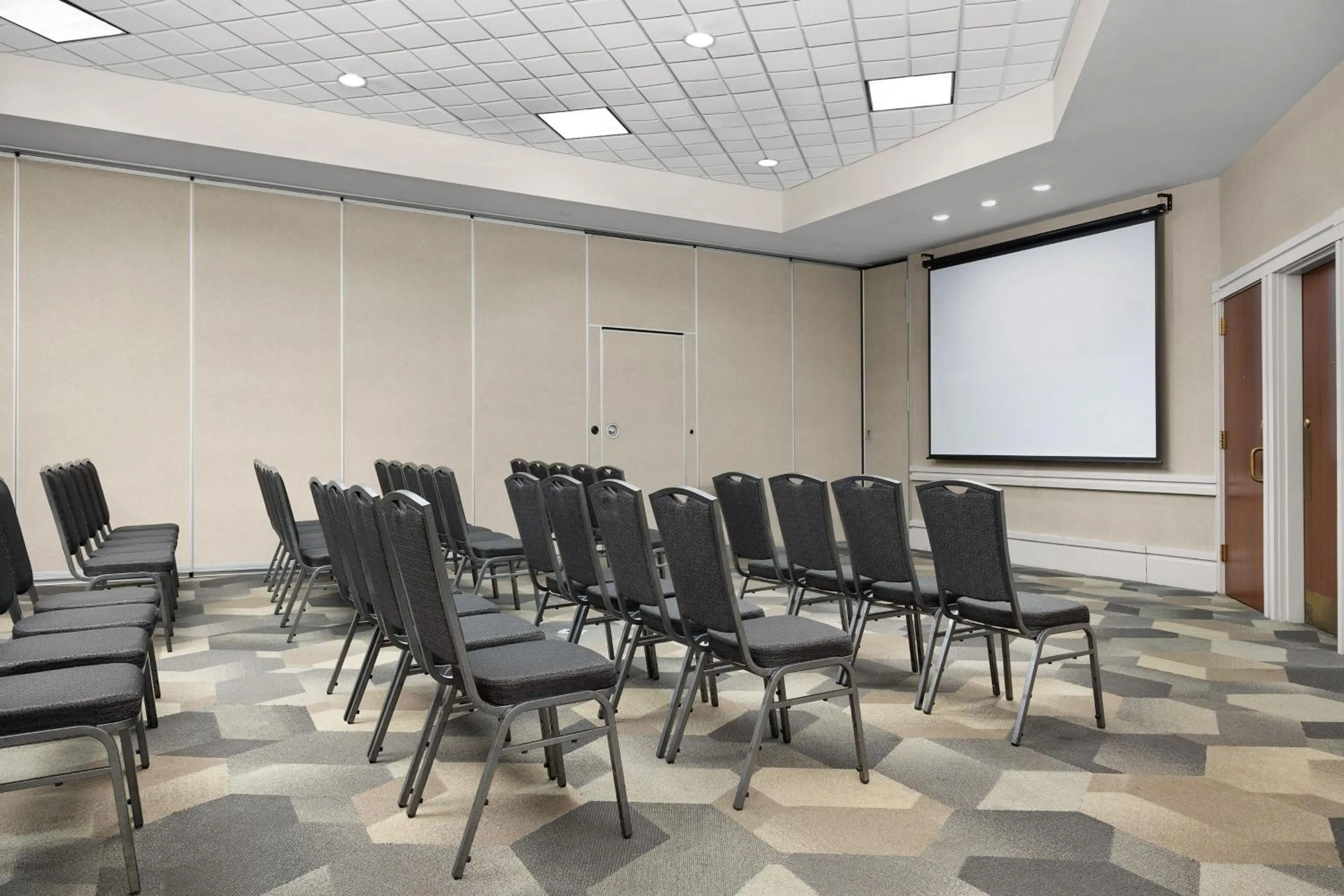 Meeting/conference room in SpringHill Suites Boston Peabody