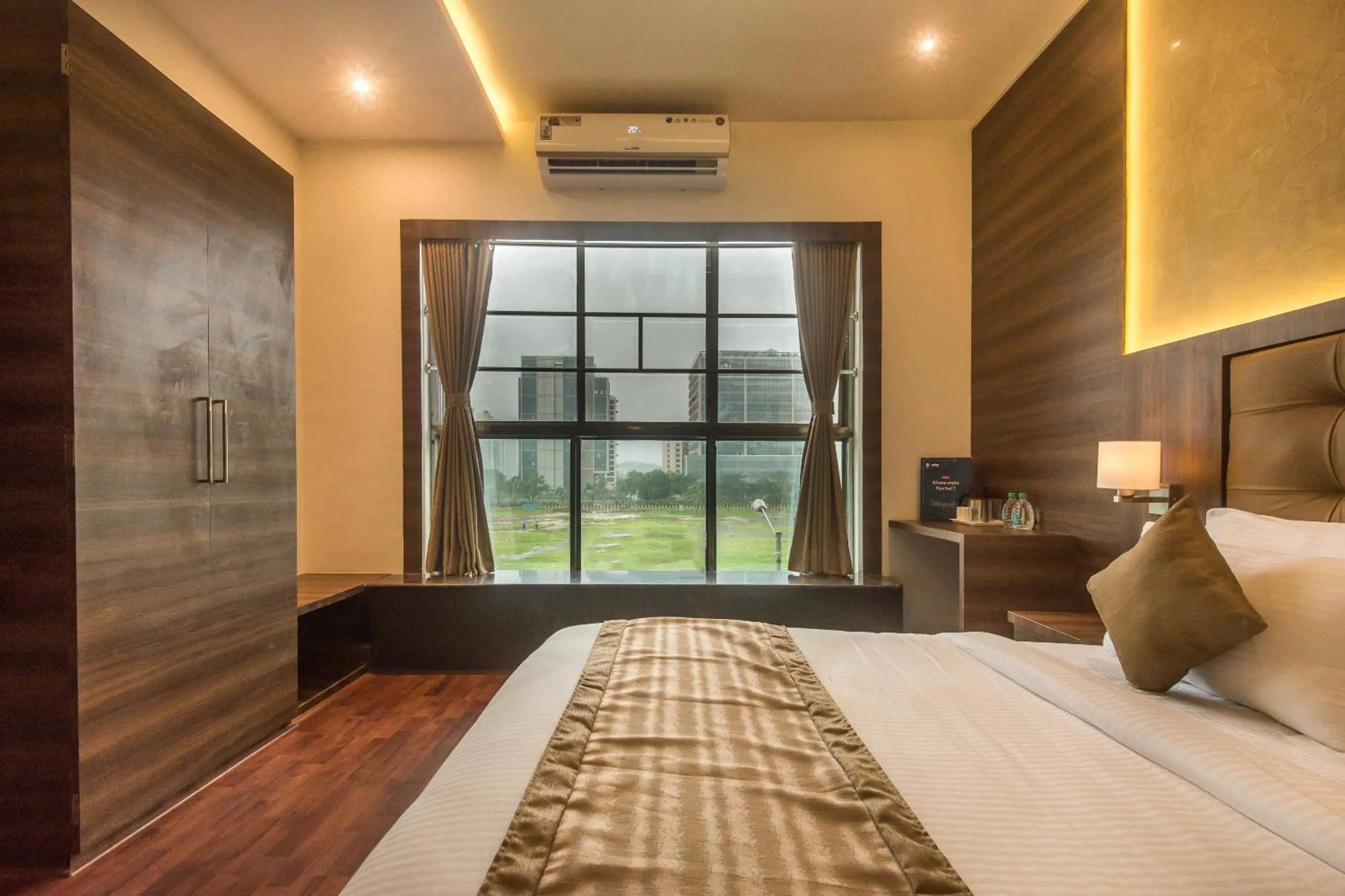 Bed in Hotel BKC Inn - Near Trade Center, Visa Consulate BKC