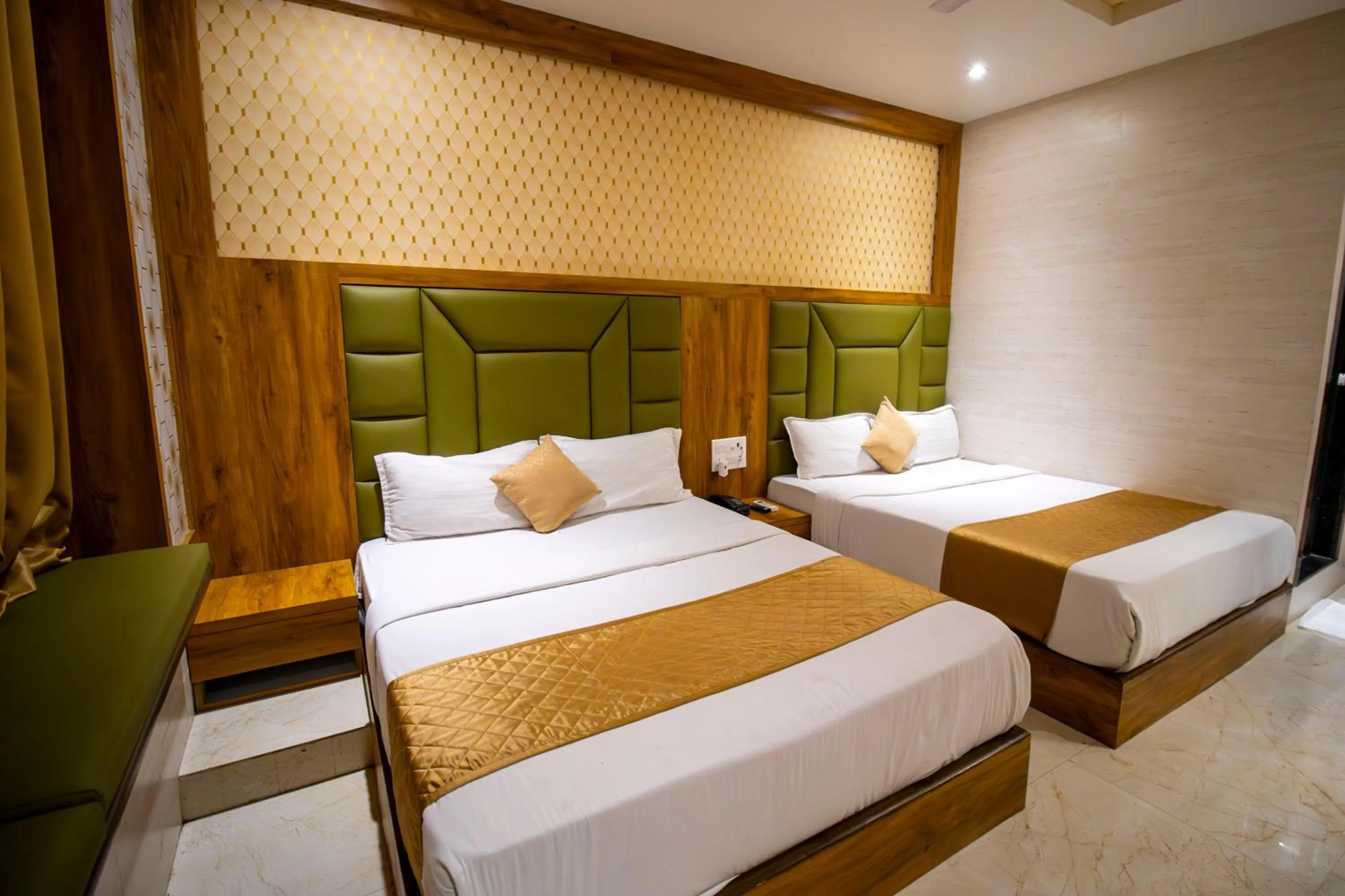 Bed in Hotel BKC Inn - Near Trade Center, Visa Consulate BKC