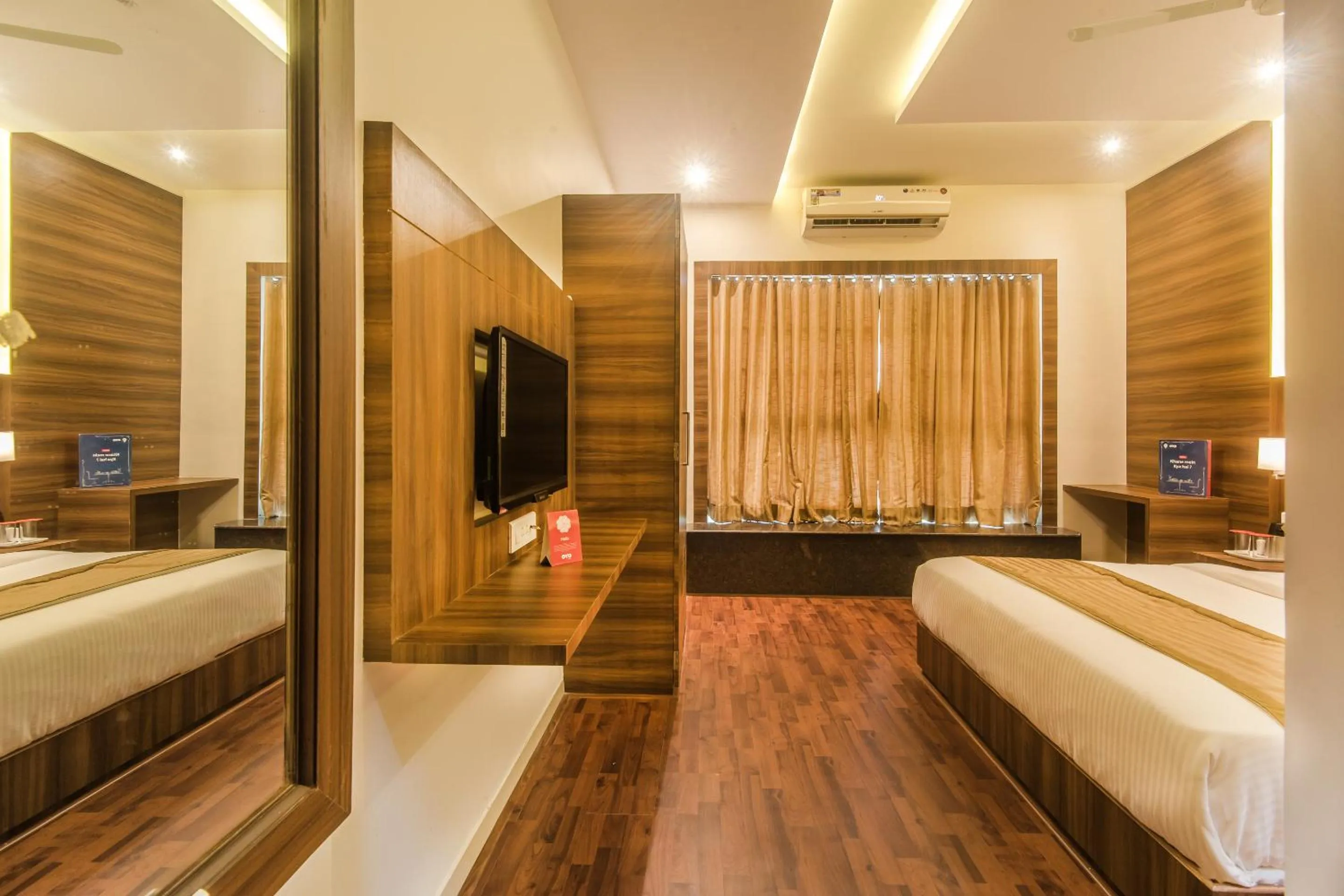 Photo of the whole room in Hotel BKC Inn - Near Trade Center, Visa Consulate BKC