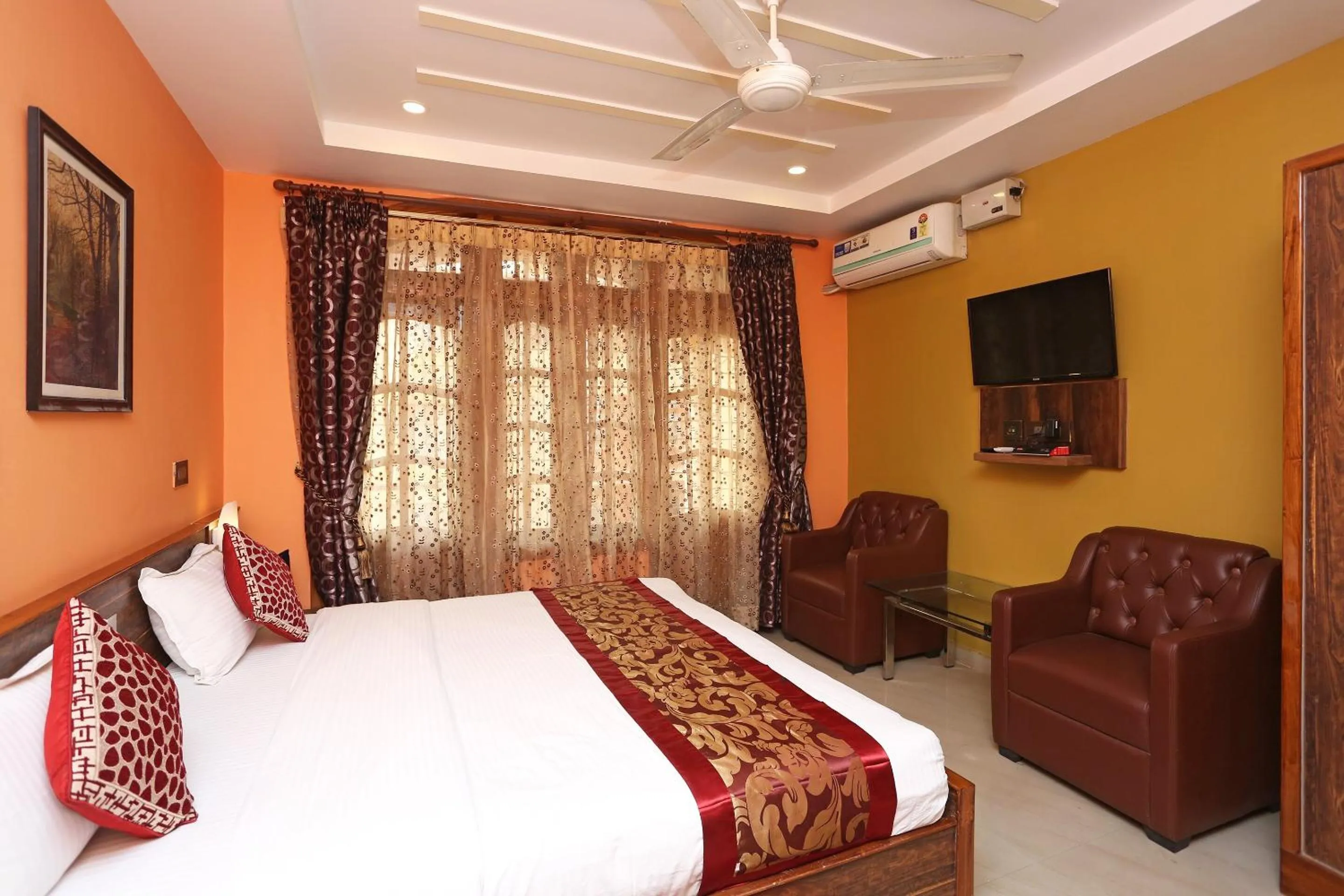 Bedroom, Bed in Super Hotel O Cherry City Cottage