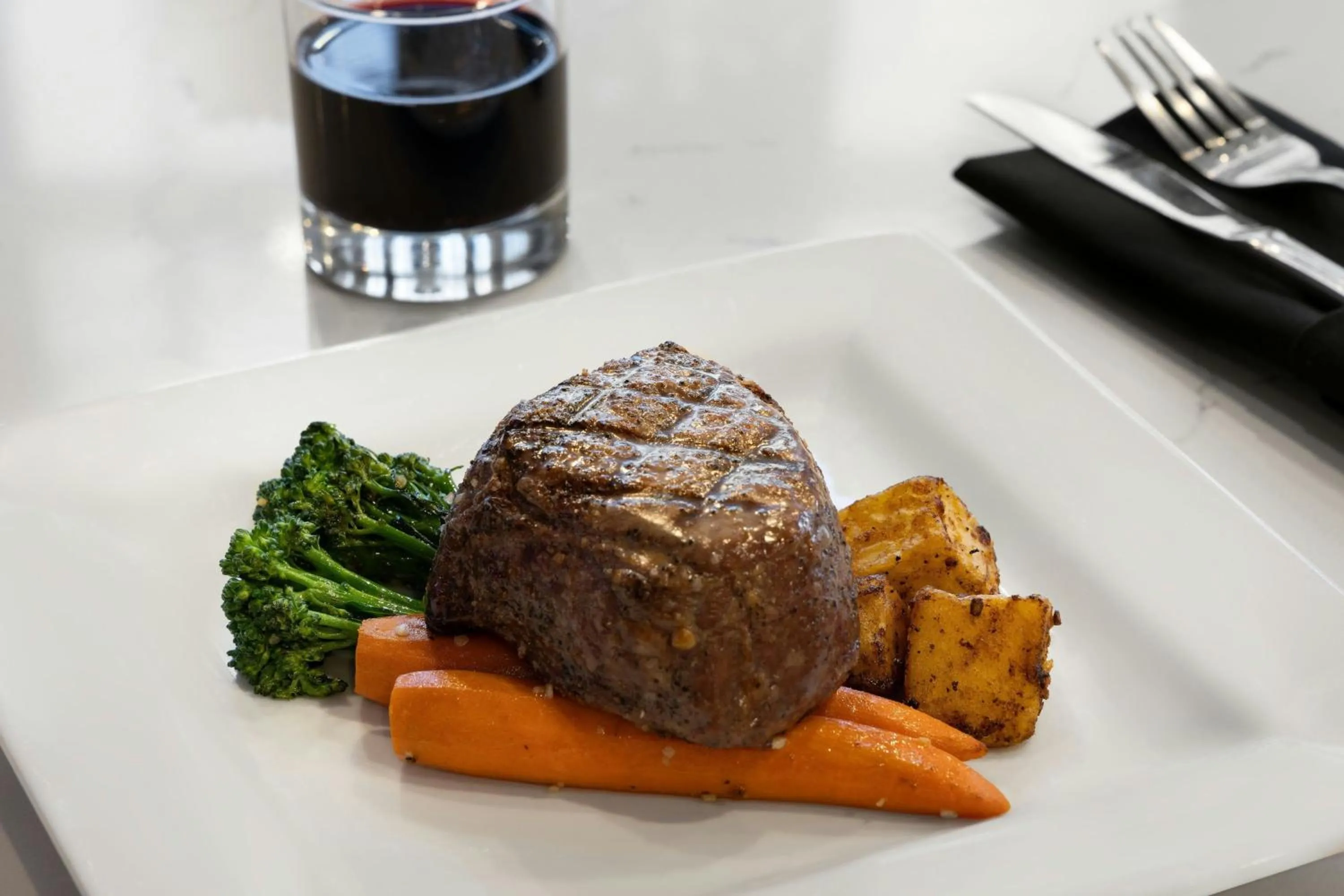 Restaurant/places to eat in Courtyard by Marriott Seattle Bellevue/Downtown