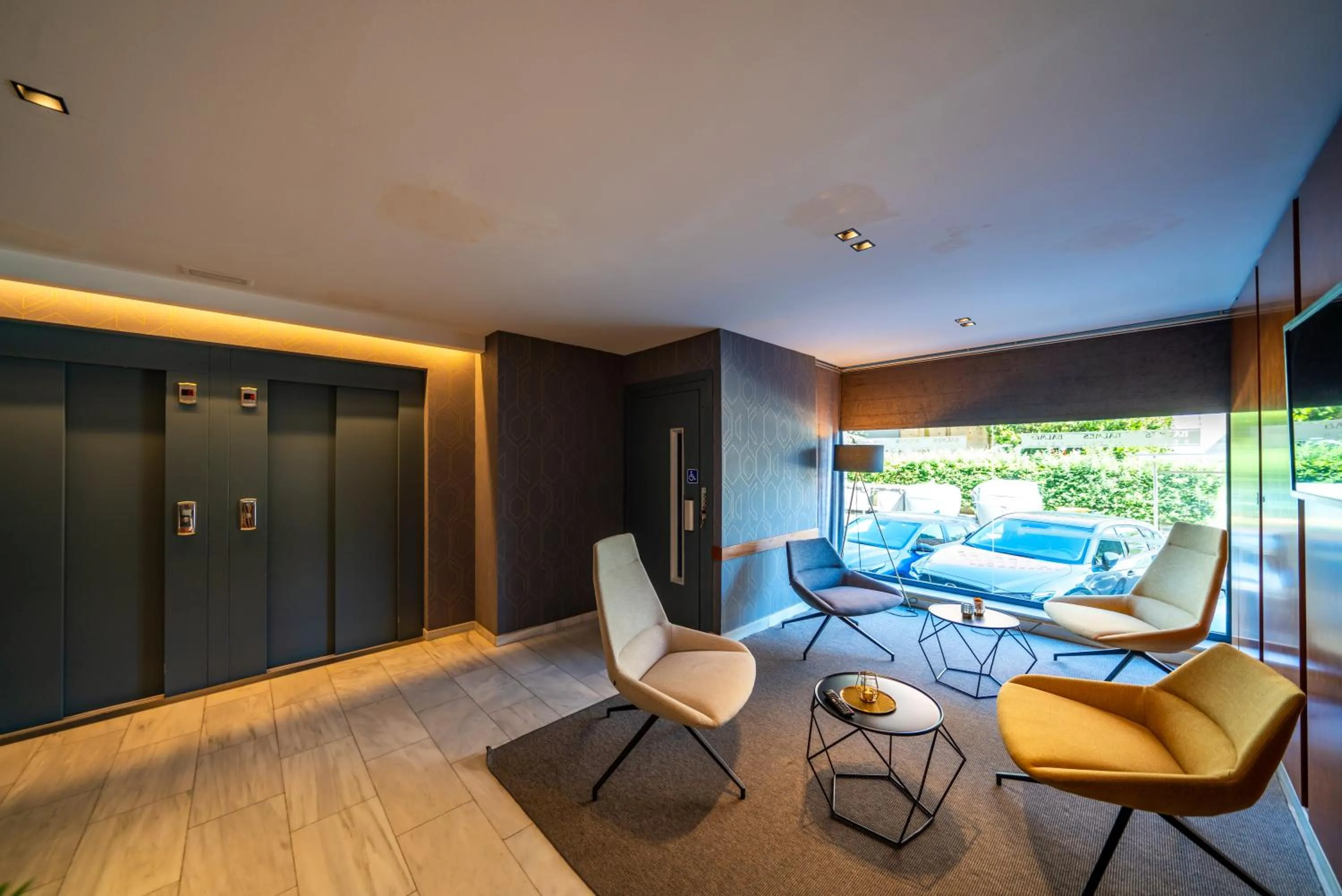 Living room in Hotel J. Balmes Vic