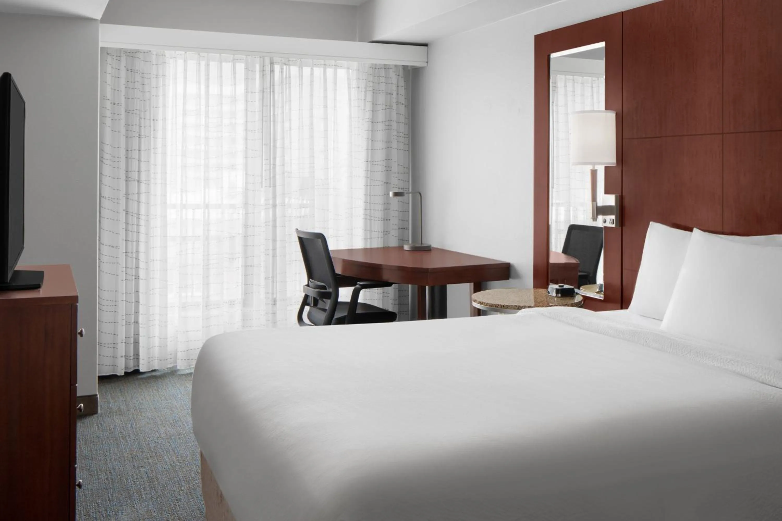 Bedroom, Bed in Residence Inn Los Angeles Burbank/Downtown