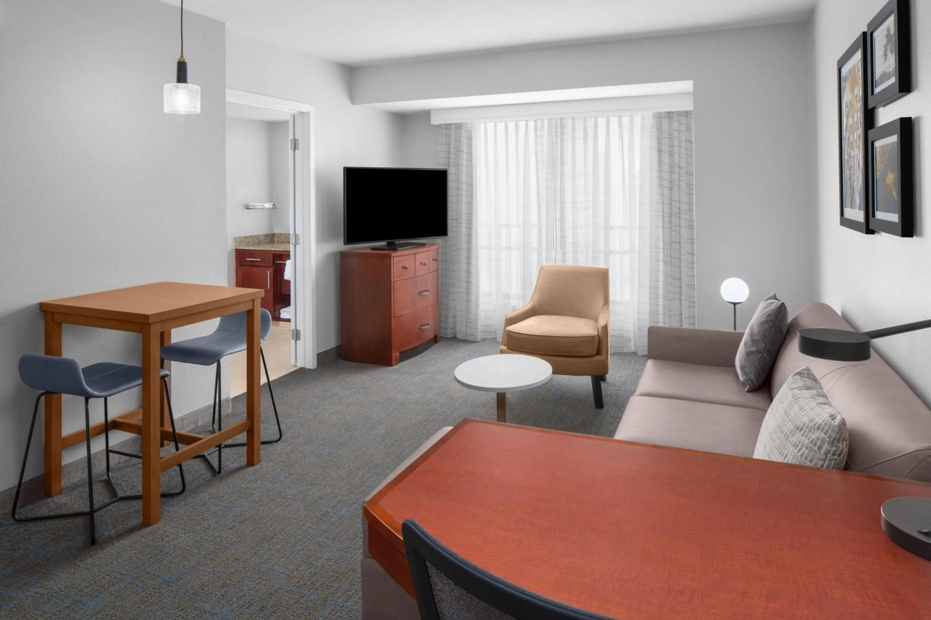 Living room in Residence Inn Los Angeles Burbank/Downtown