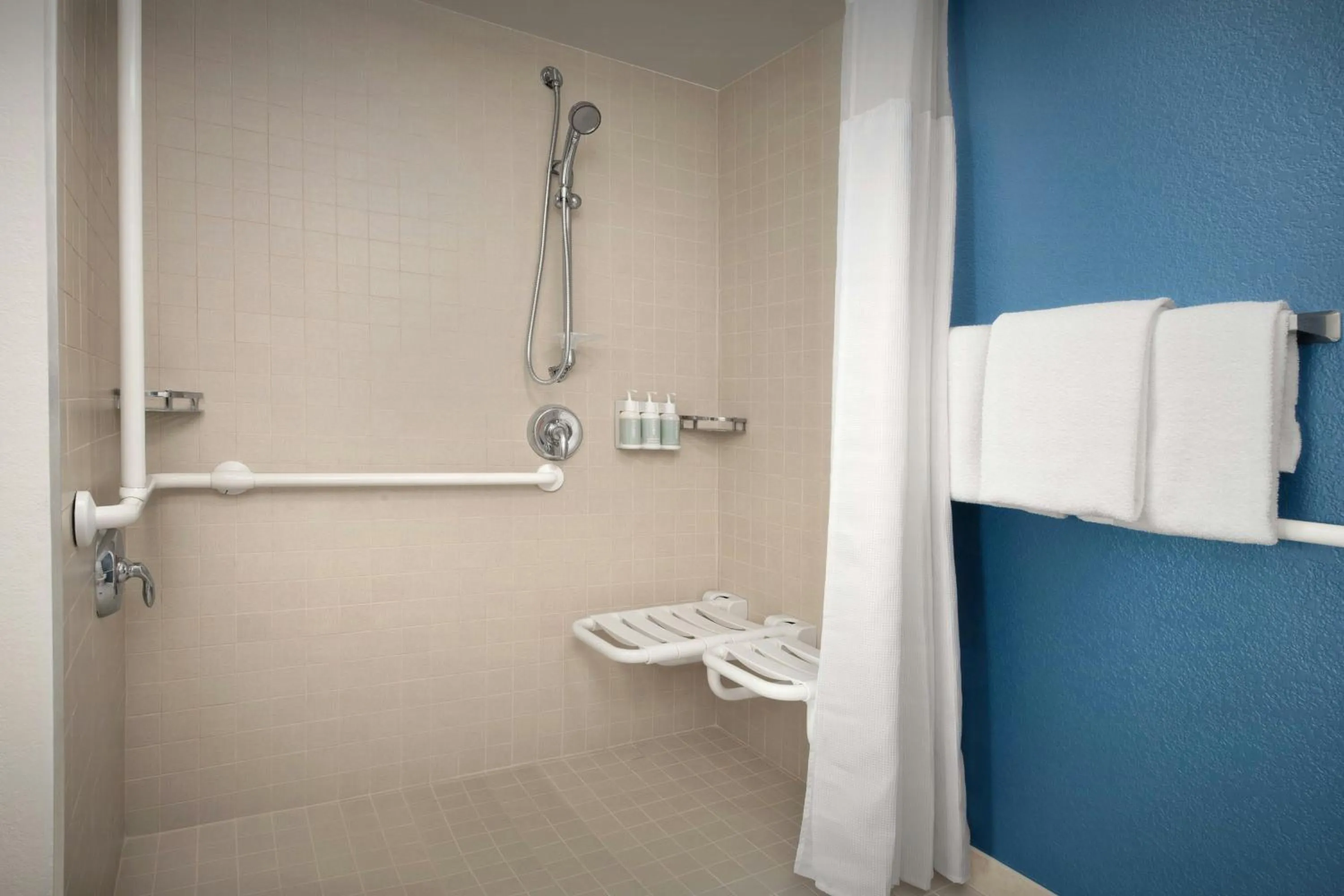 Bathroom in Residence Inn Seattle Bellevue Downtown