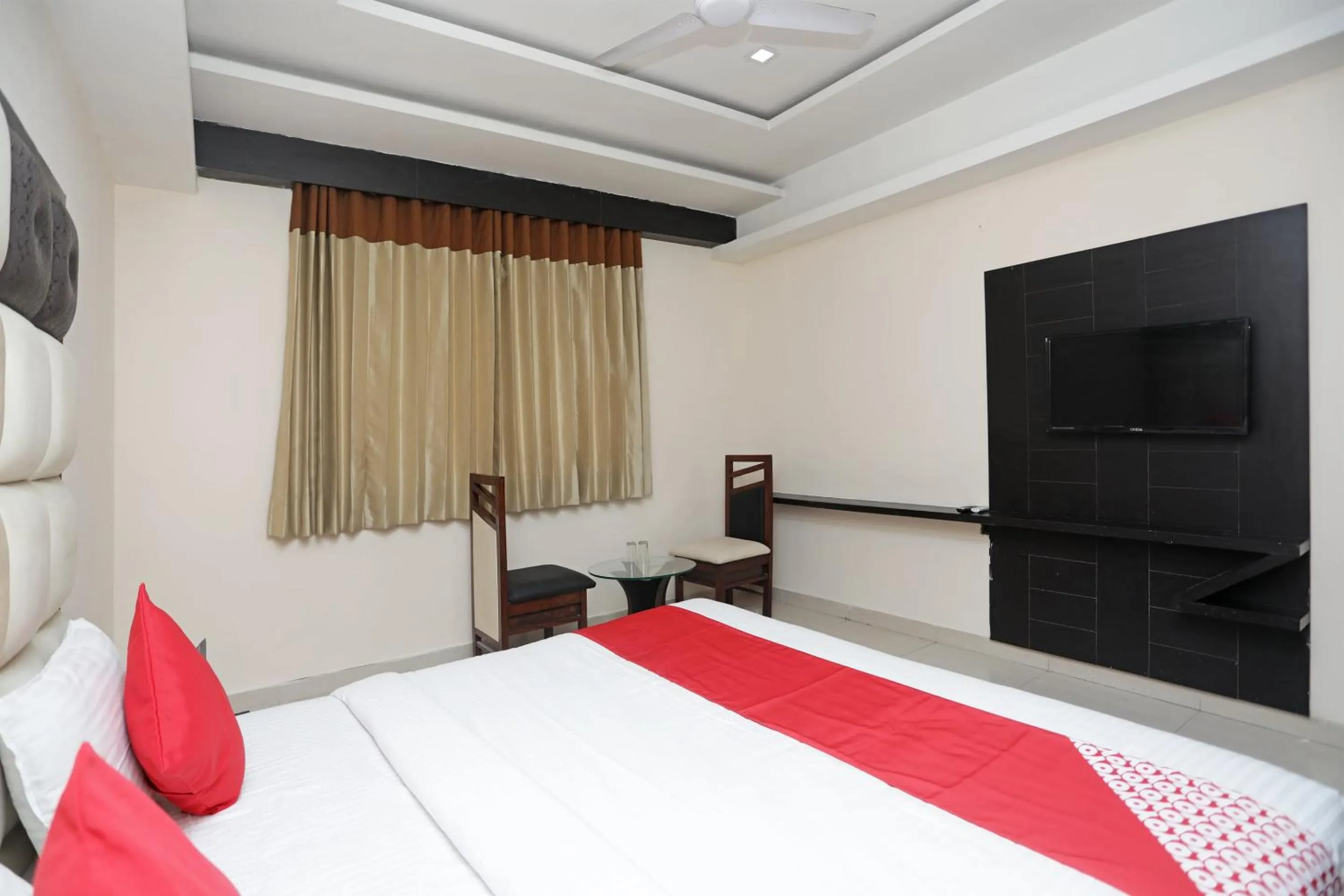 Bedroom, Bed in Hotel O Subhadra Residency