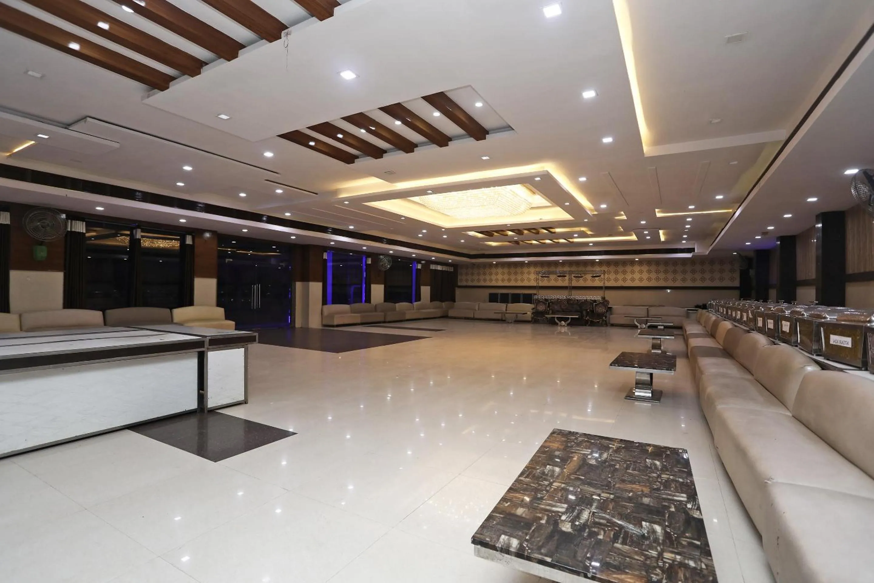 Banquet/Function facilities in Hotel O Subhadra Residency
