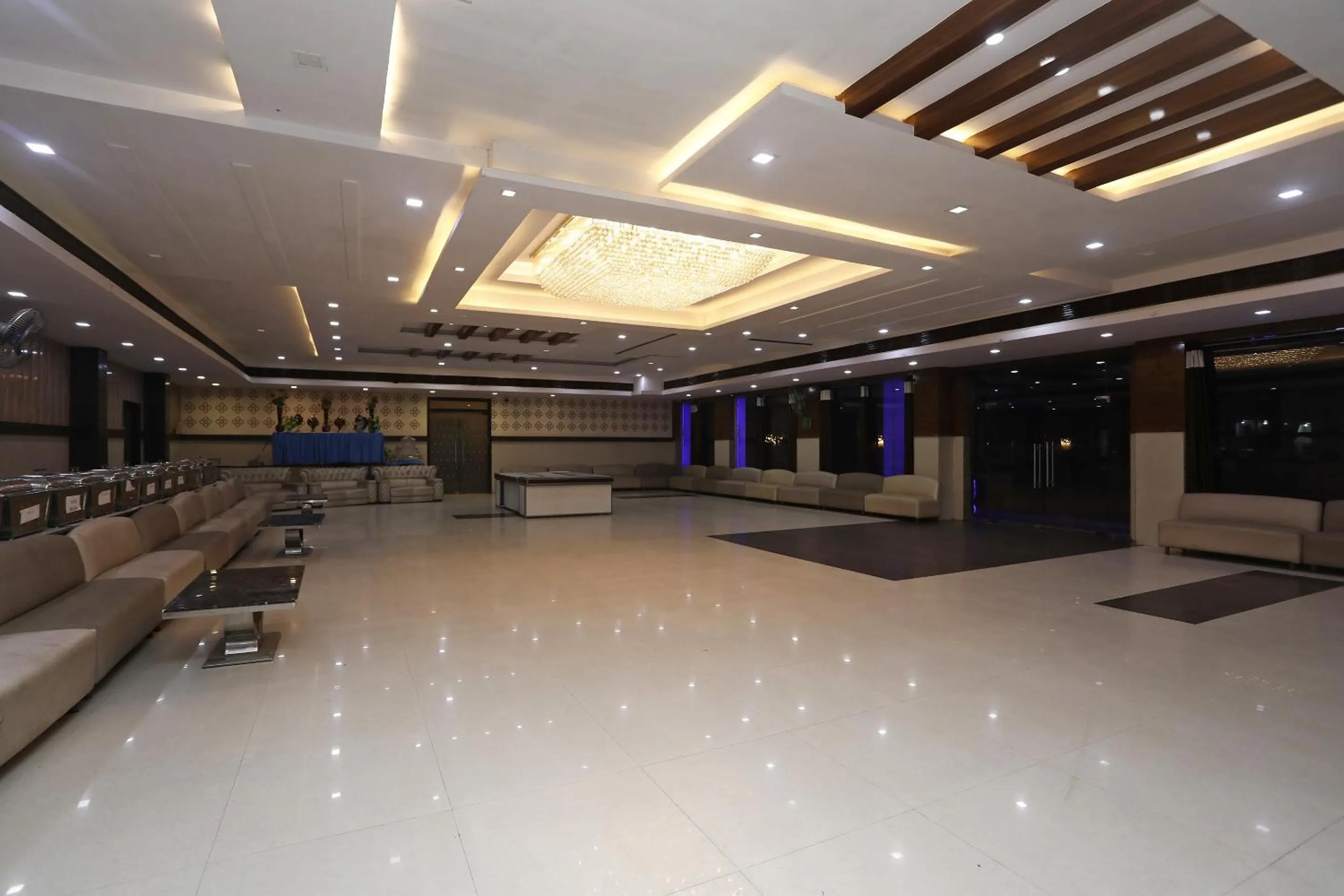 Banquet/Function facilities in Hotel O Subhadra Residency