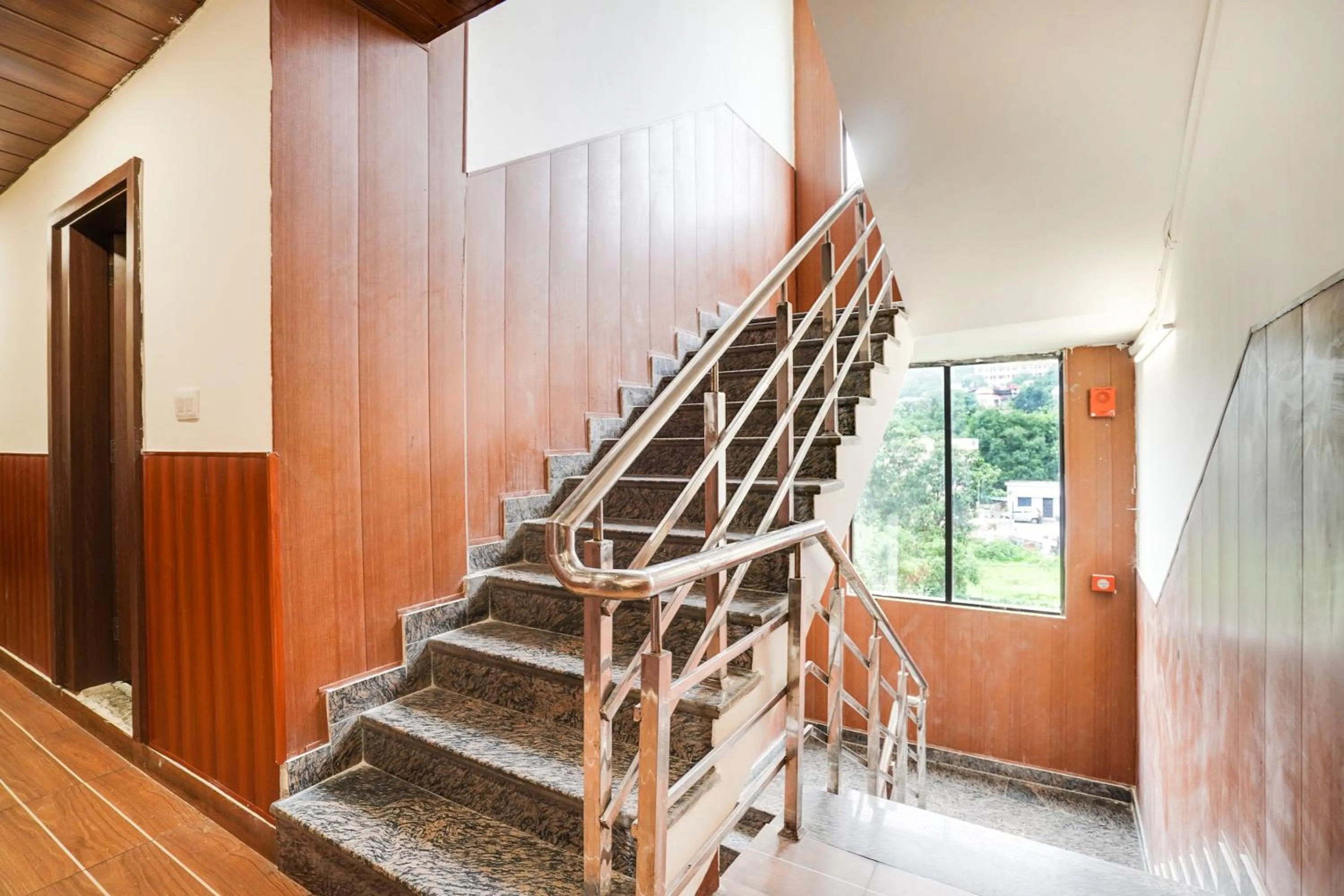 Lobby or reception in Hotel O Canal Road