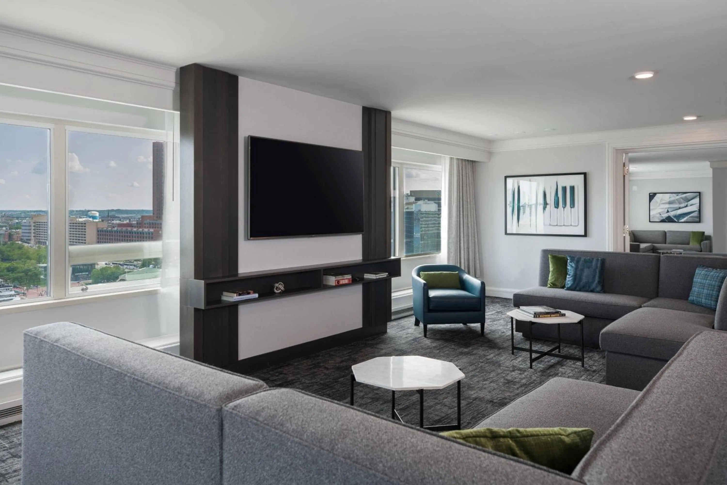Living room in Renaissance Baltimore Harborplace Hotel