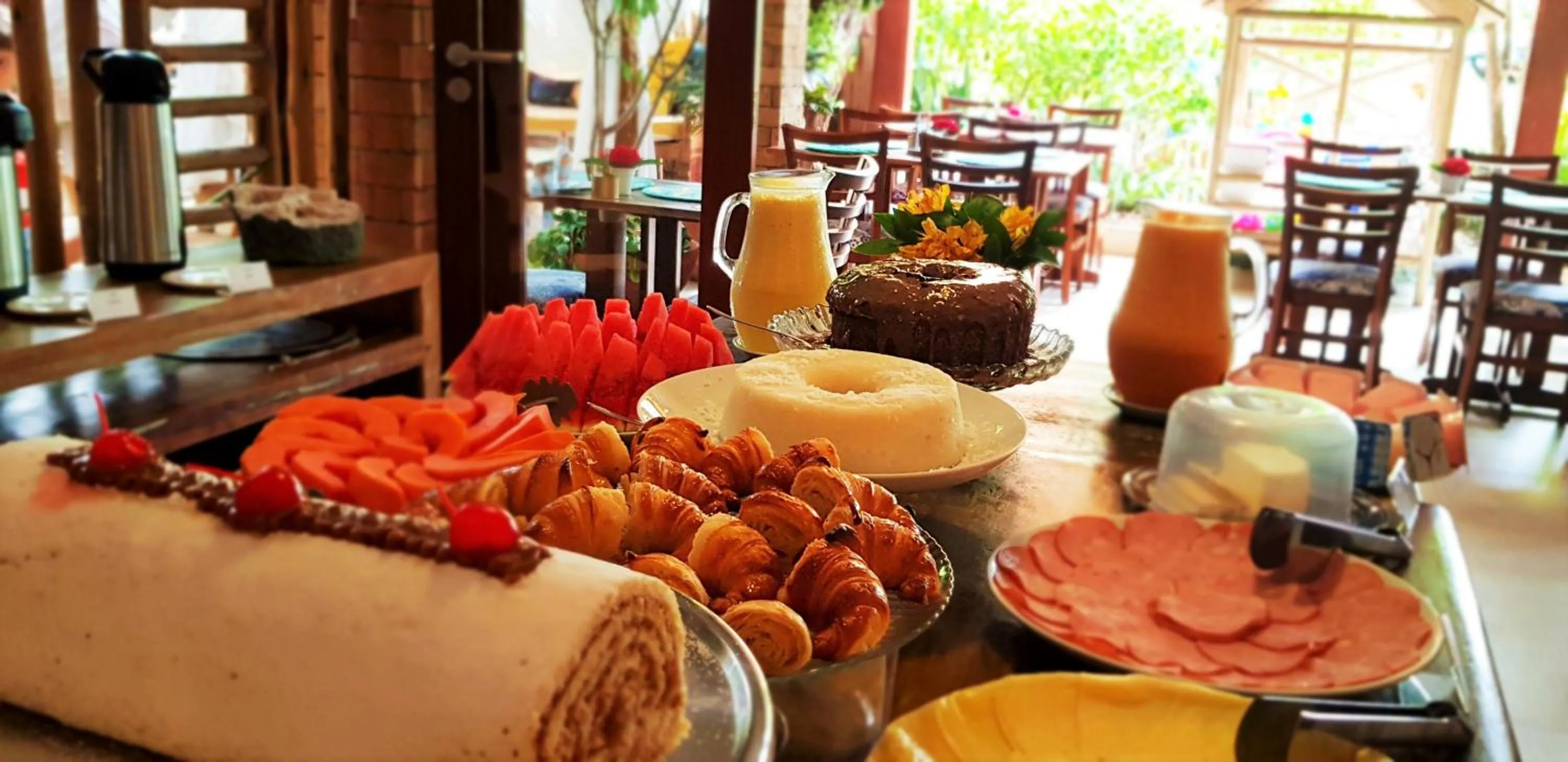 Continental breakfast in Pousada João Sol