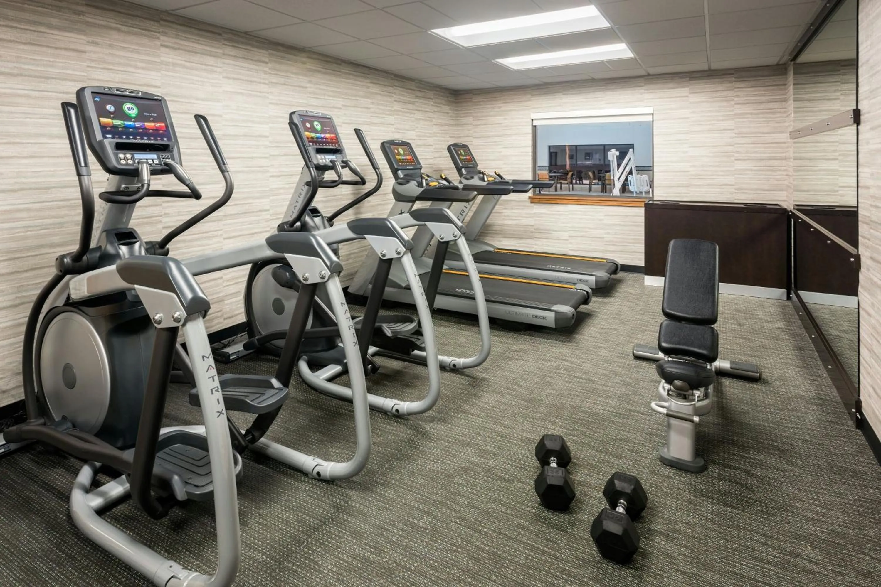 Fitness centre/facilities in Courtyard Chicago O'Hare