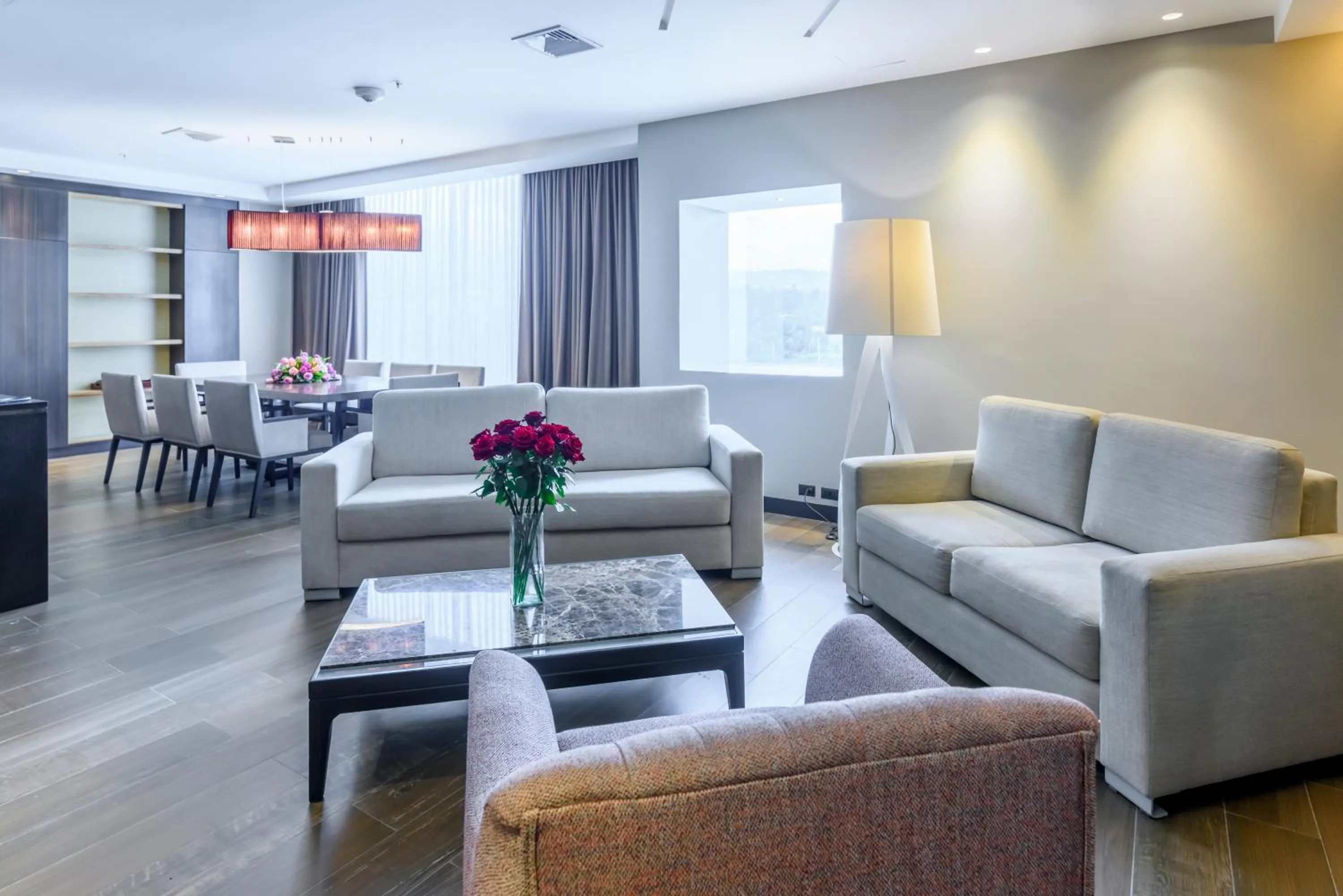 Living room in Eb Hotel By Eurobuilding Quito Airport