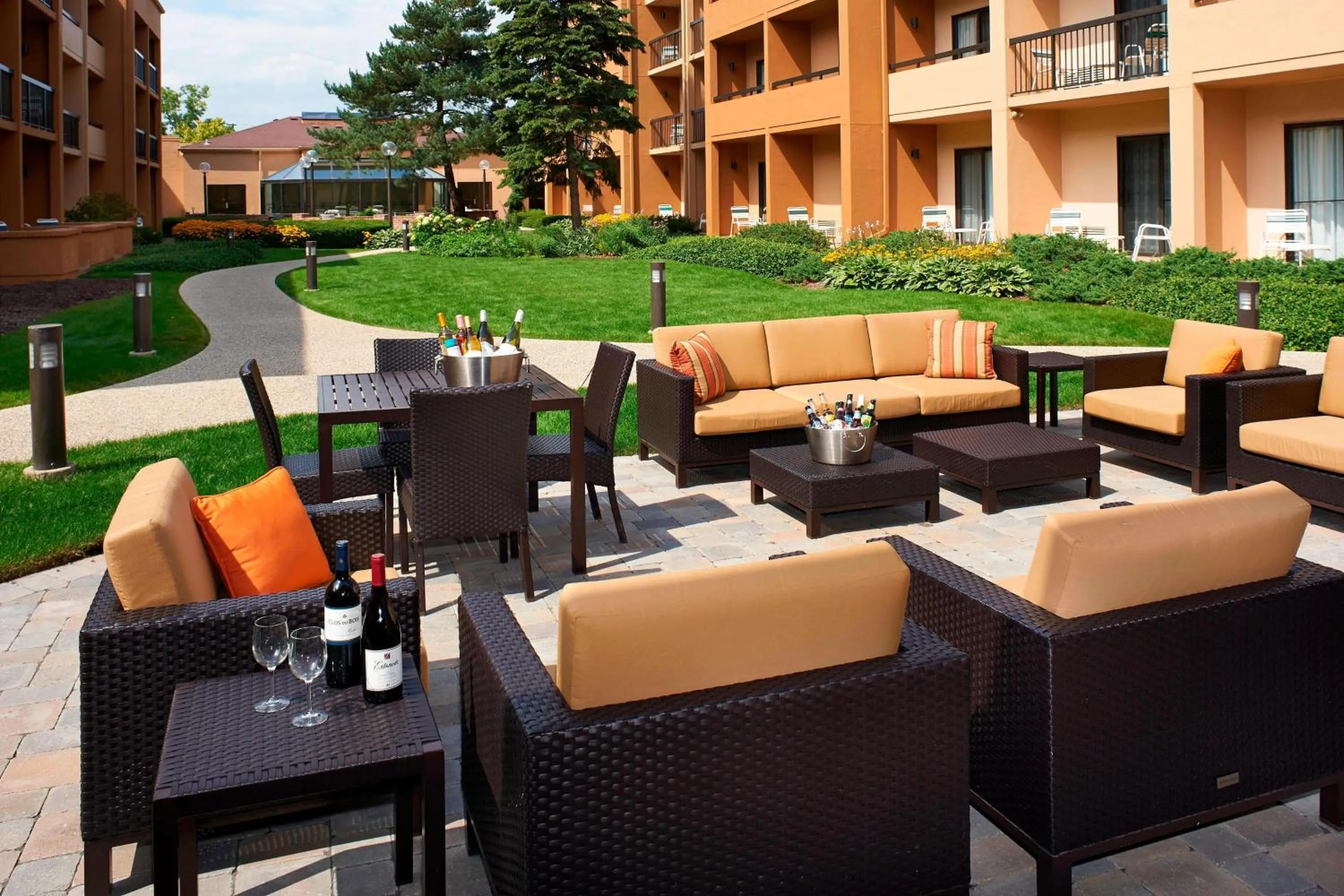 View (from property/room) in Courtyard Chicago Highland Park/Northbrook