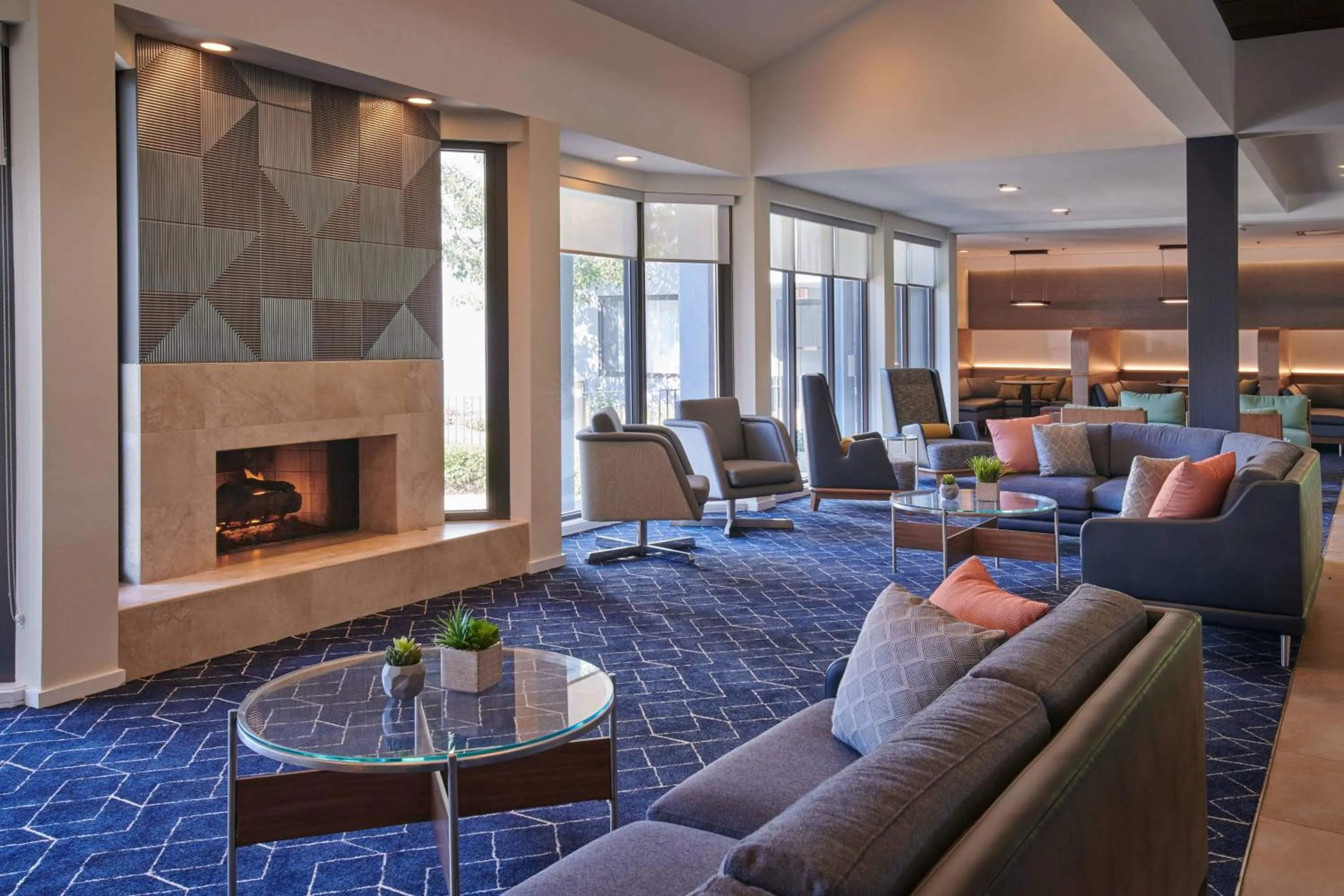 Lobby or reception in Courtyard Chicago Highland Park/Northbrook