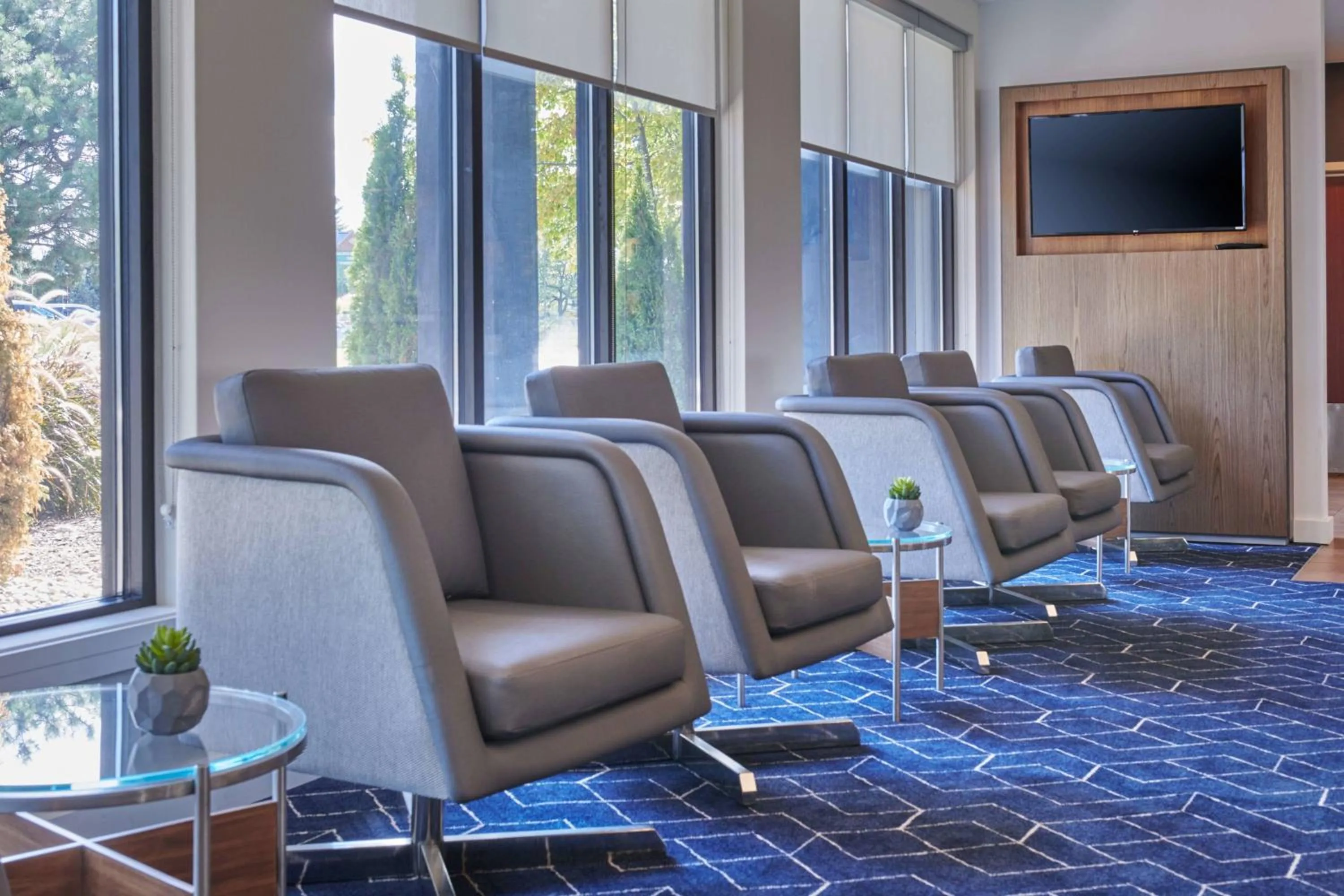 Restaurant/places to eat in Courtyard Chicago Highland Park/Northbrook