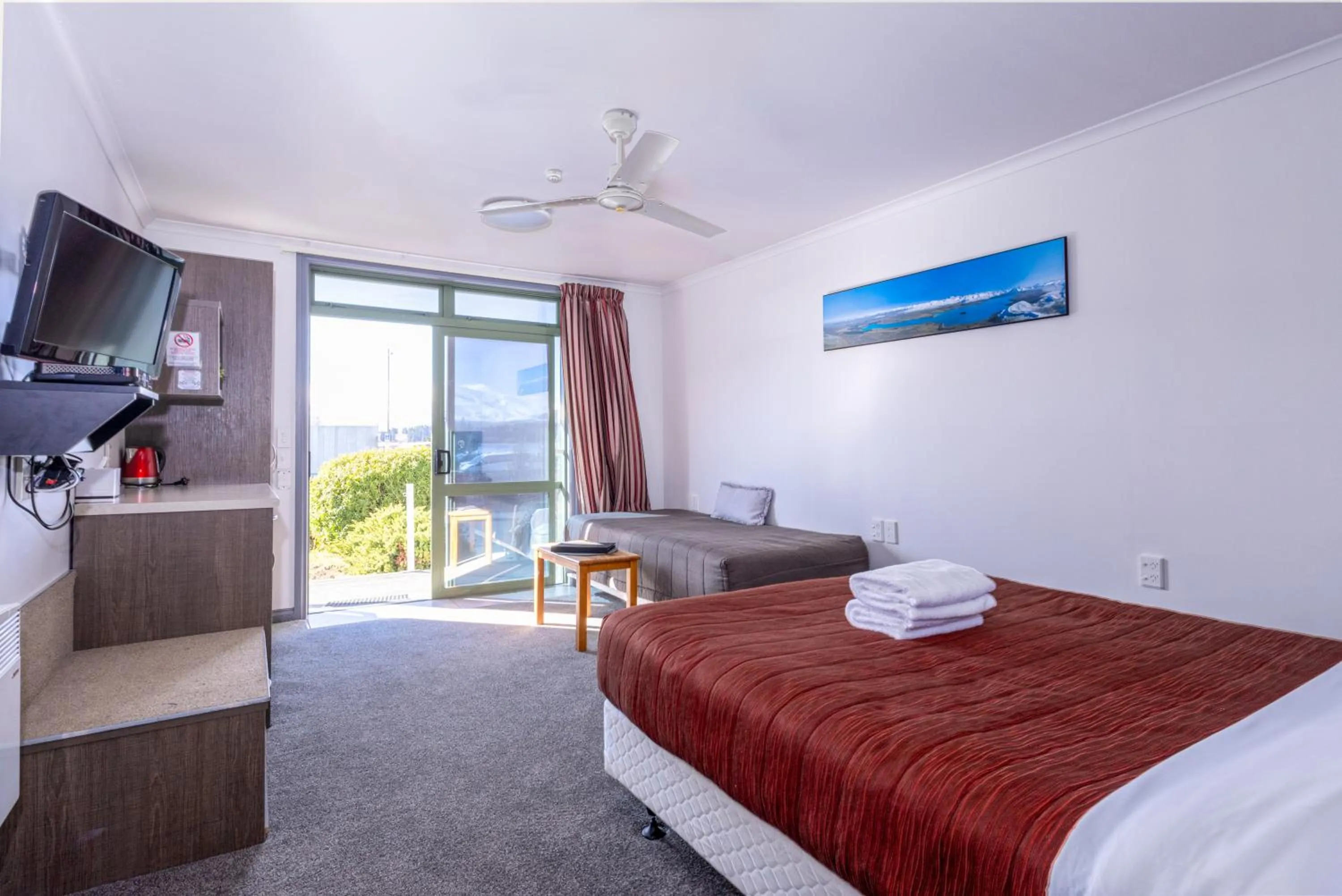 Bed in Lake Tekapo Village Motel