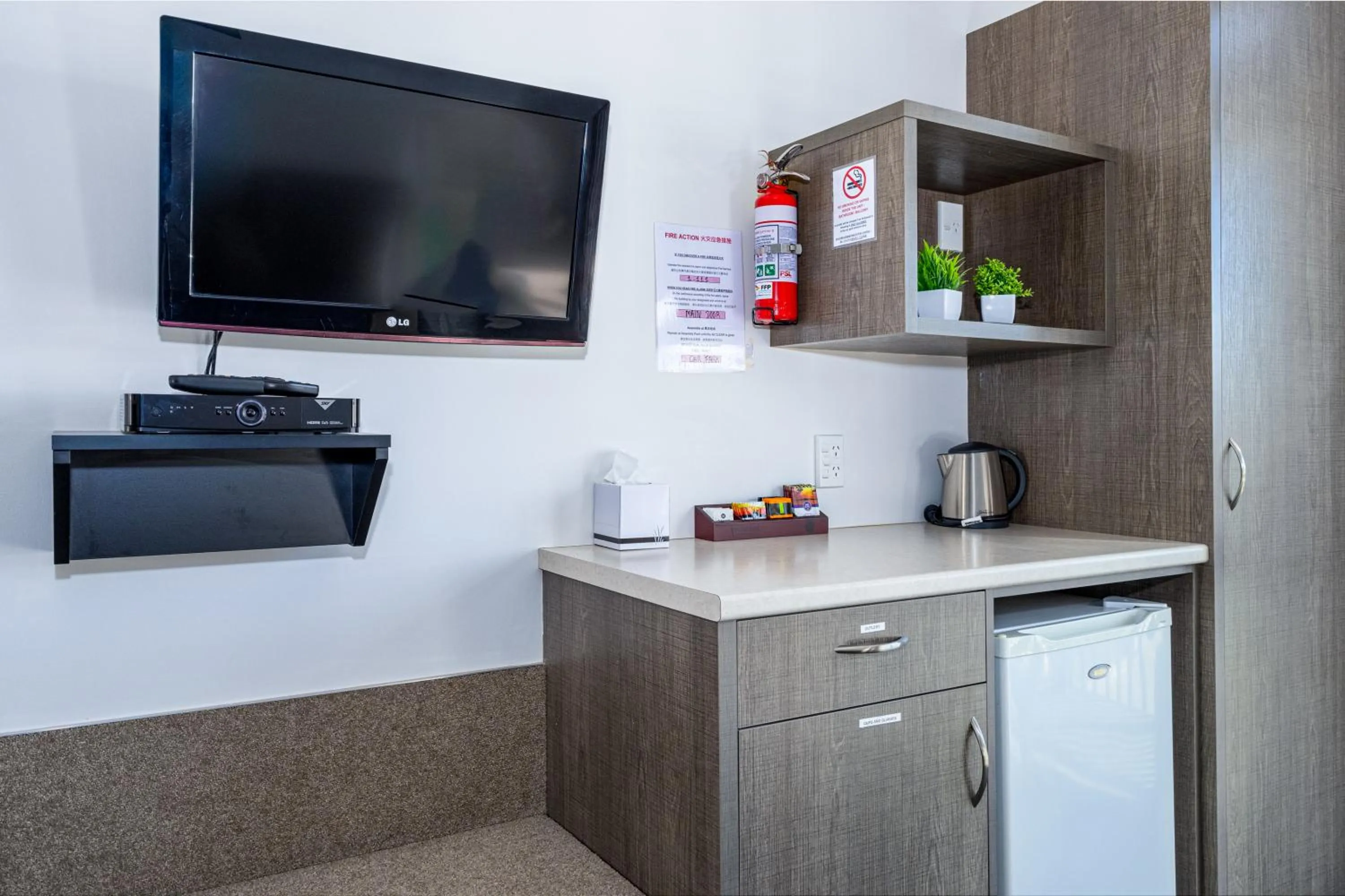 TV and multimedia in Lake Tekapo Village Motel