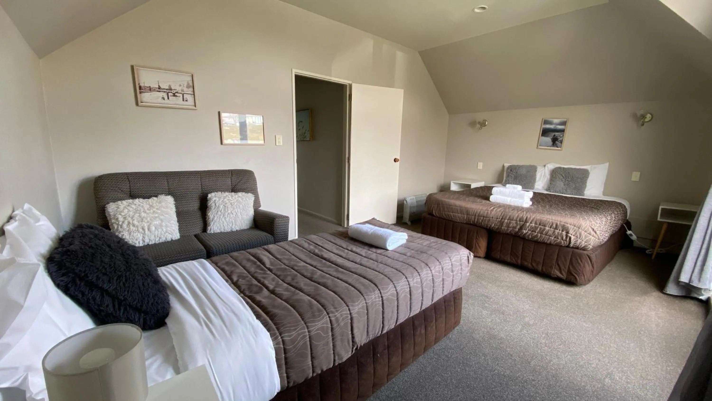 Bed in Lake Tekapo Village Motel