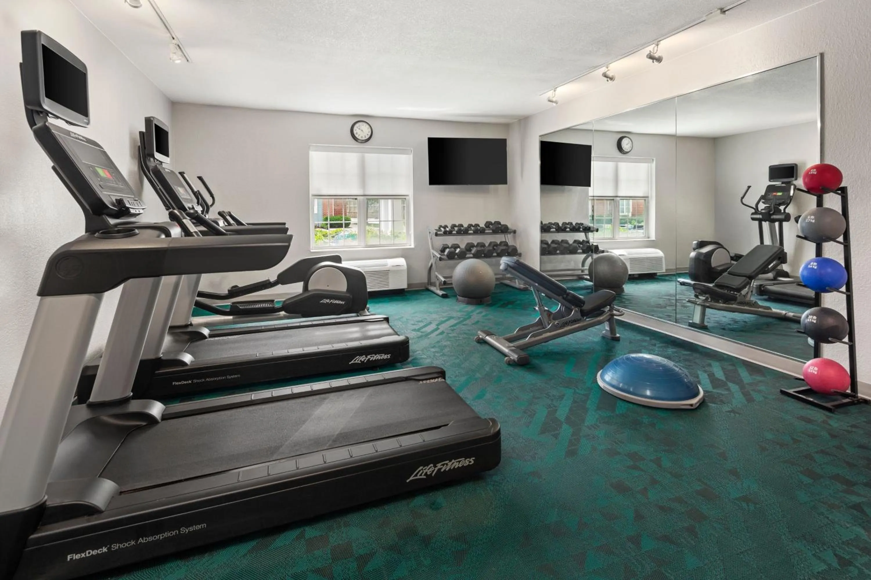 Fitness centre/facilities in TownePlace Suites Chicago Lombard