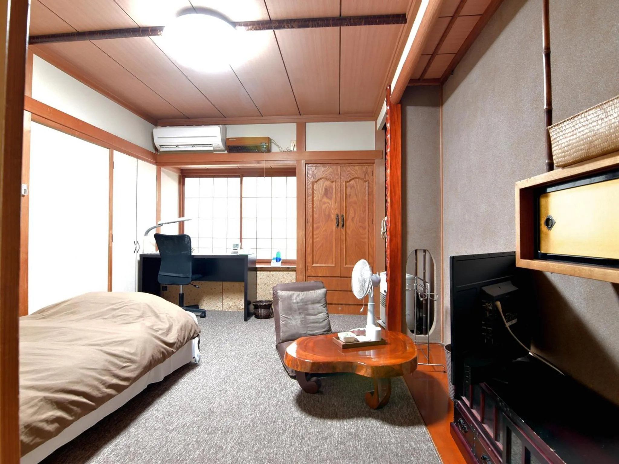 Photo of the whole room in Azuma Ryokan