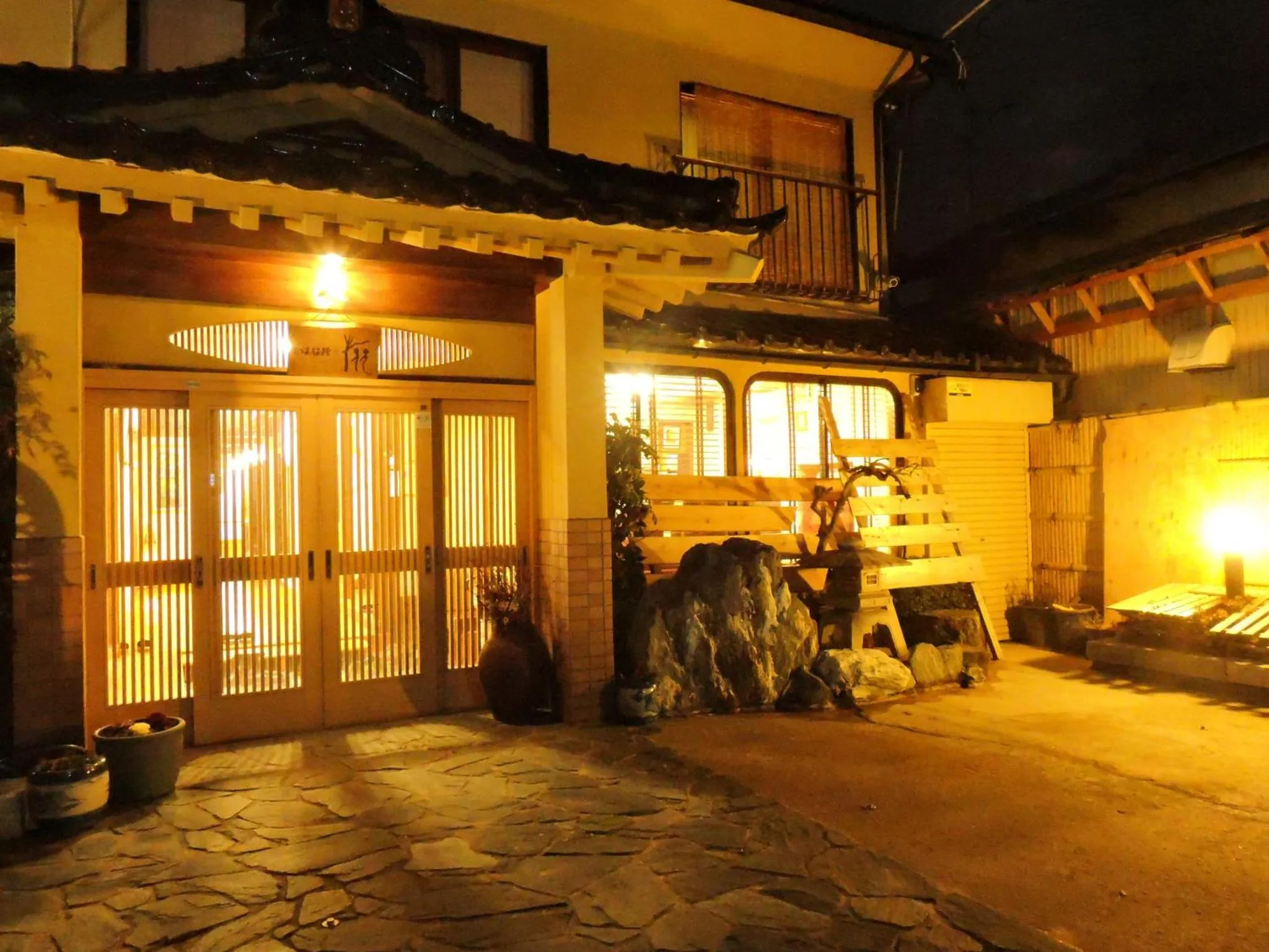 Facade/entrance in Azuma Ryokan