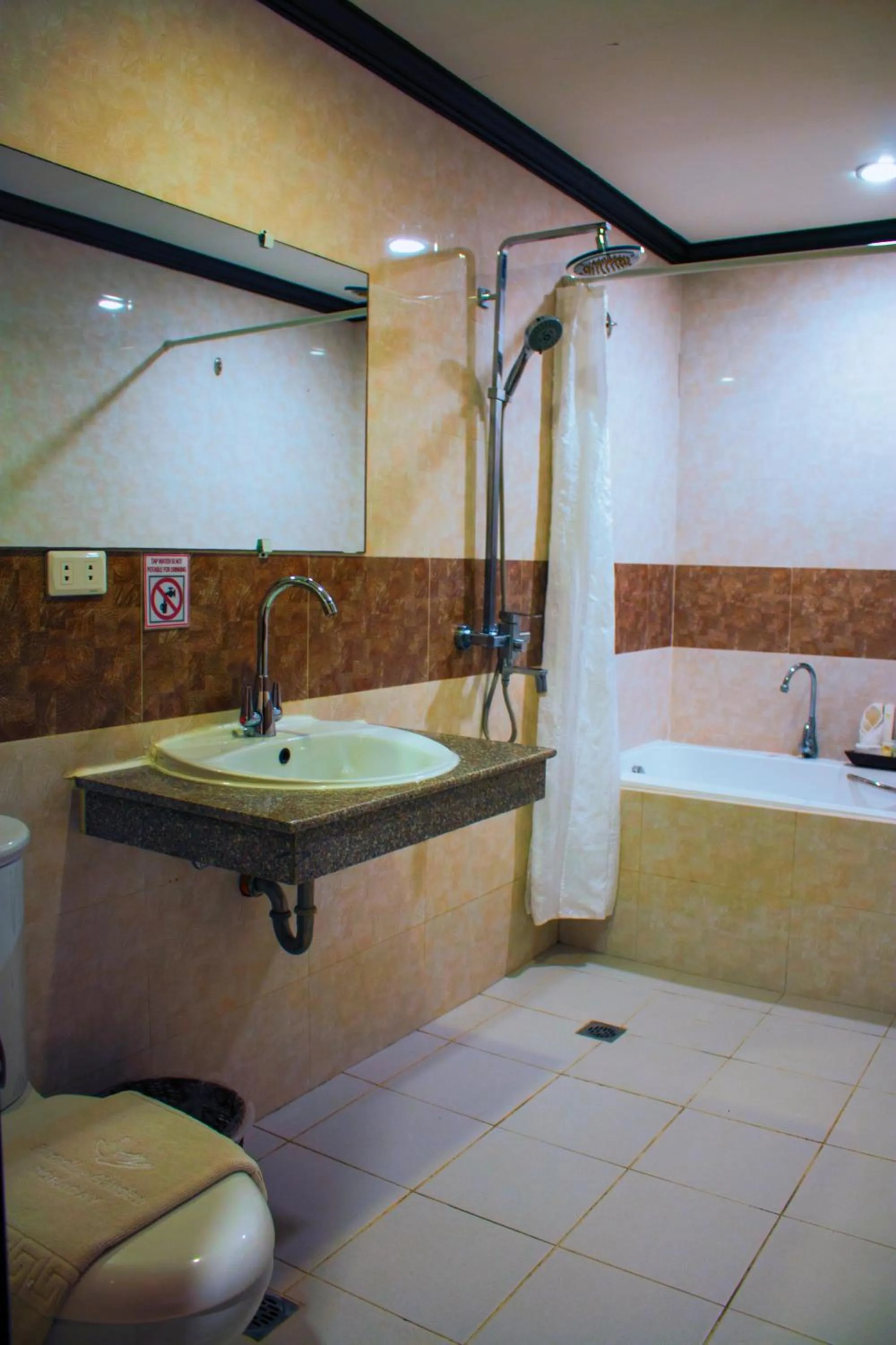 Bathroom in Paradise Garden Hotel and Convention Center Boracay Powered by ASTON
