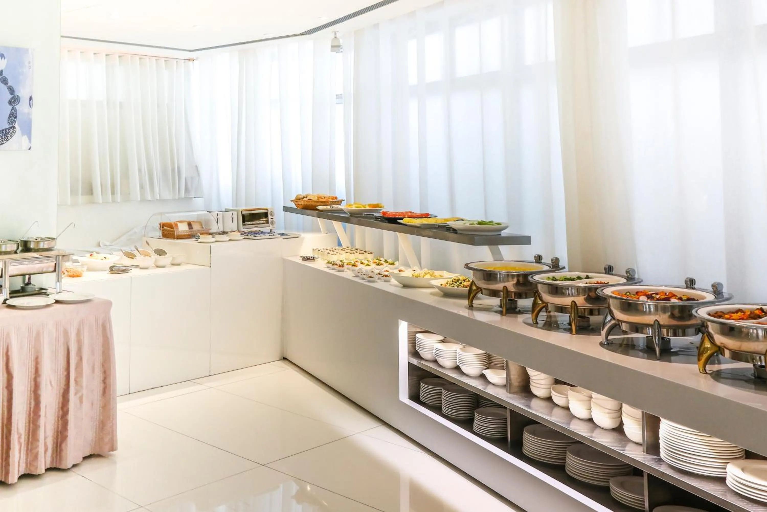 Restaurant/places to eat in Ambience Hotel Taipei