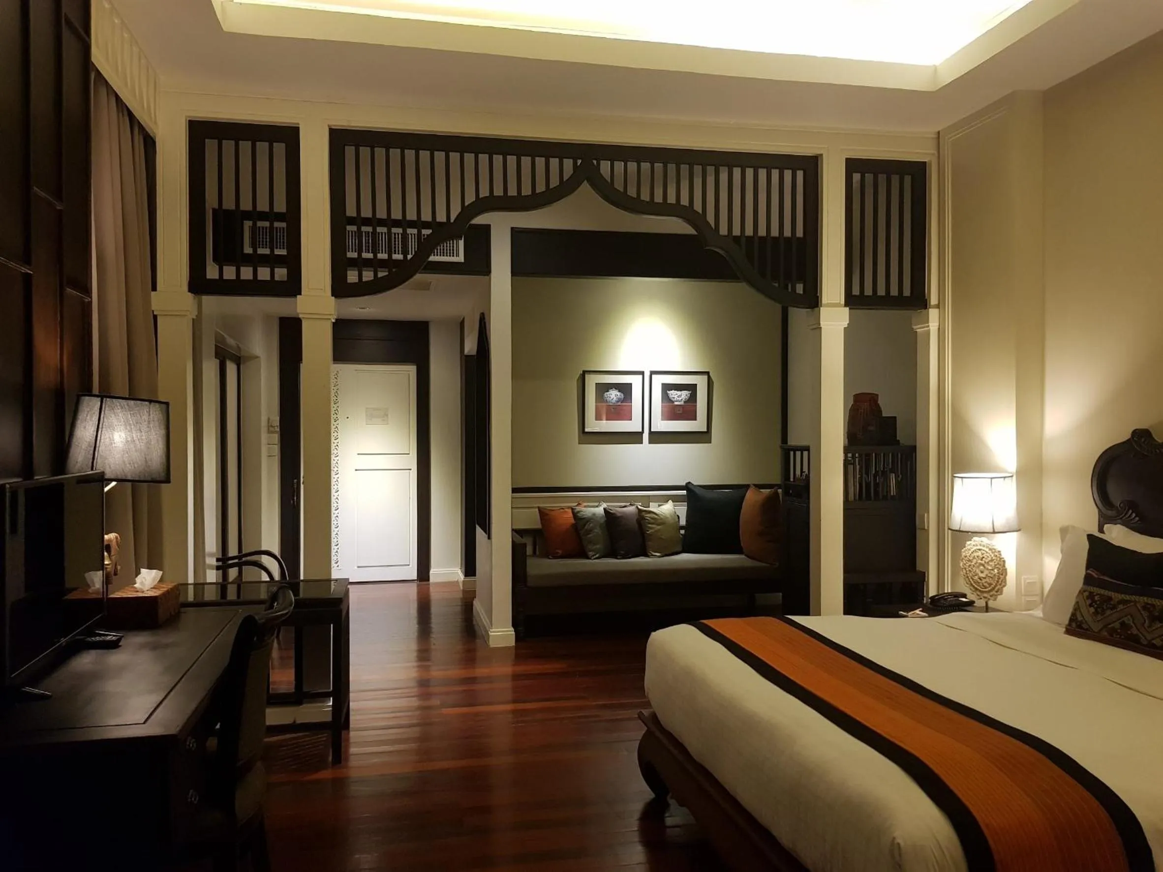 Photo of the whole room, Bed in Le Palais Juliana