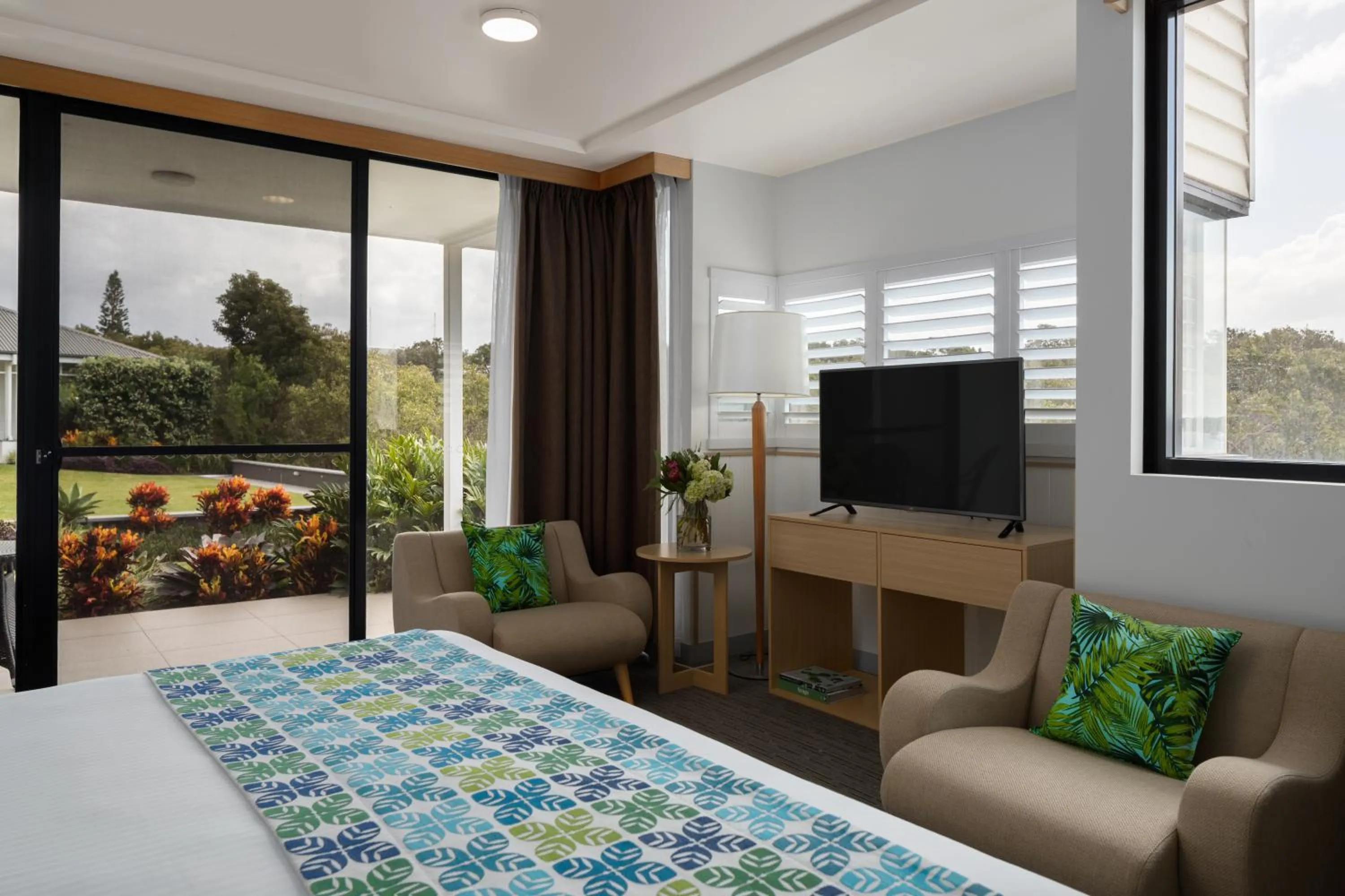 Garden, Bed in Sails Port Macquarie by Rydges