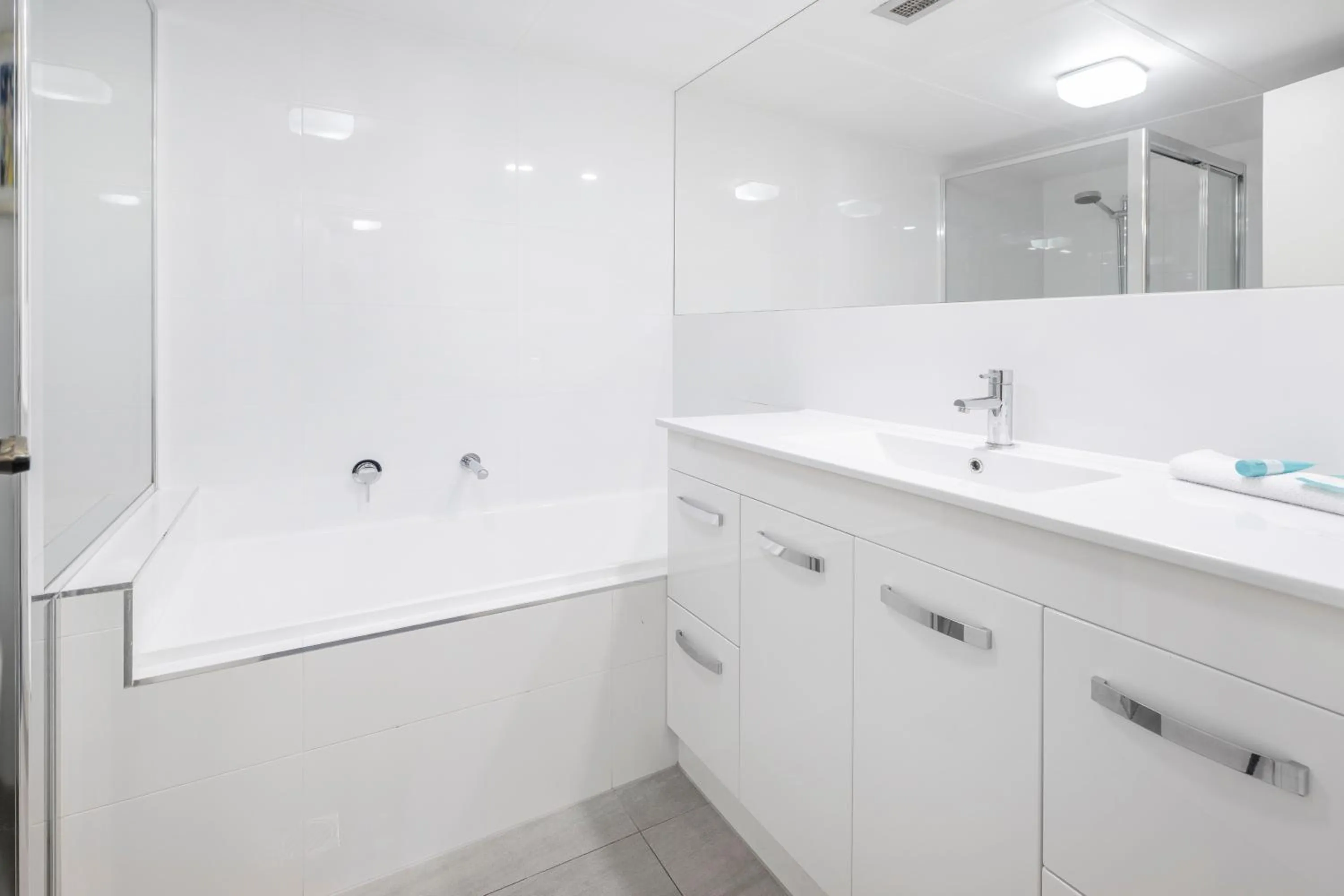 Bathroom in Moorings On Cavill Surfers Paradise