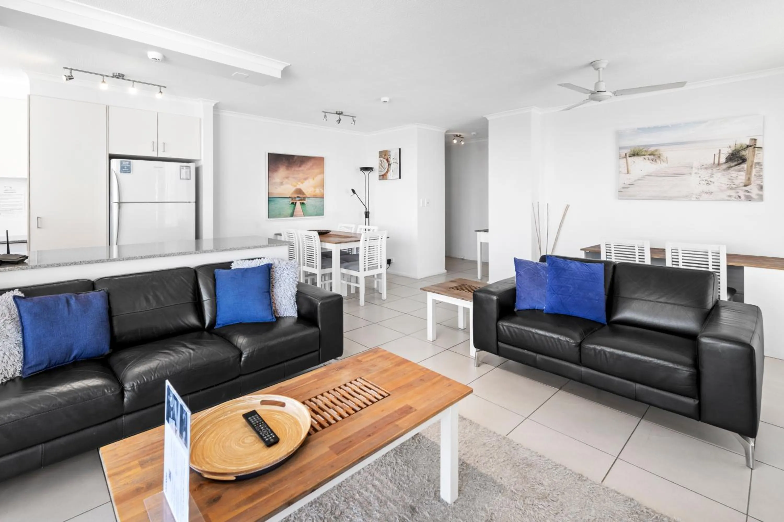 Living room in Moorings On Cavill Surfers Paradise