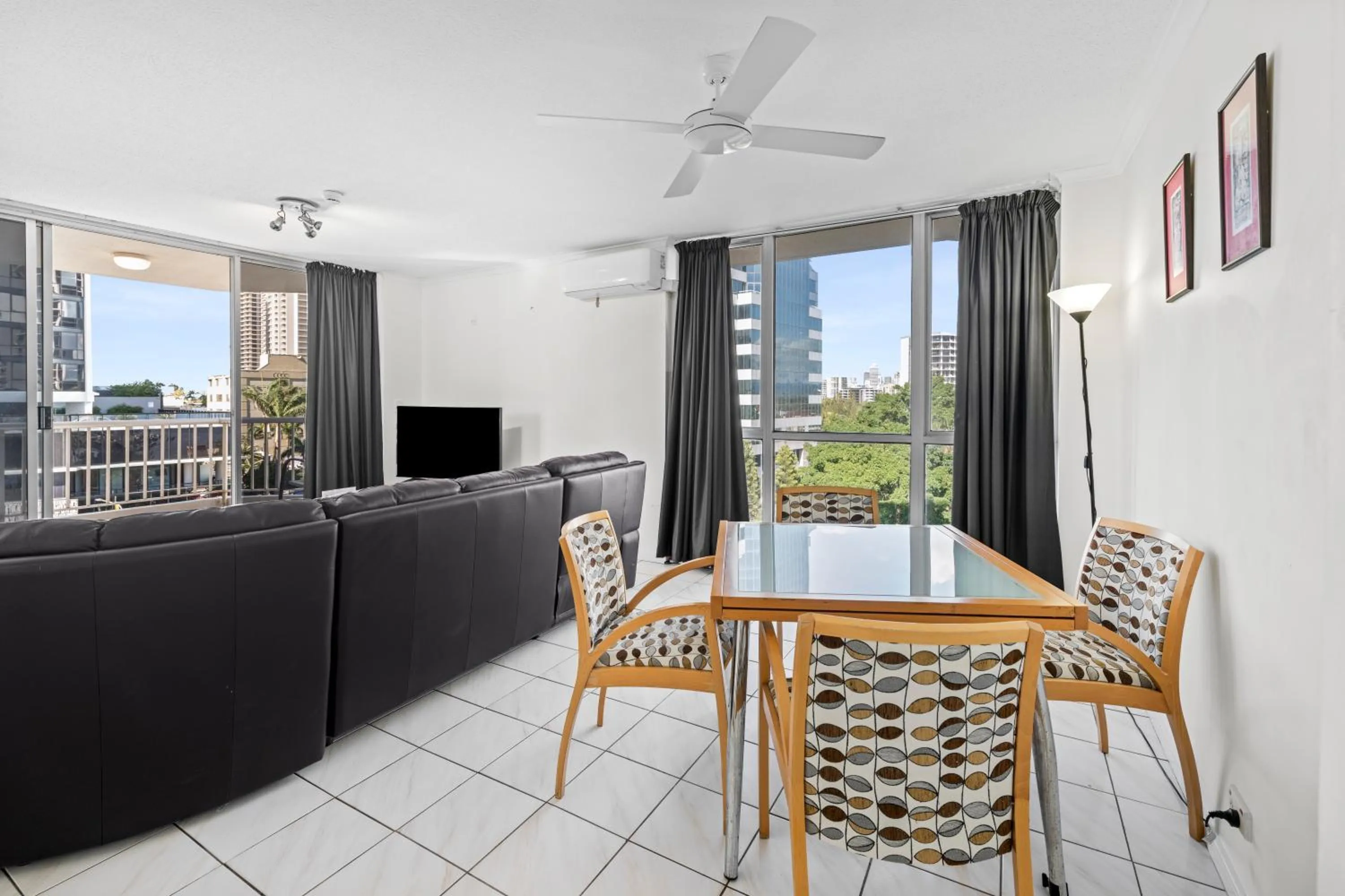 Dining area in Moorings On Cavill Surfers Paradise