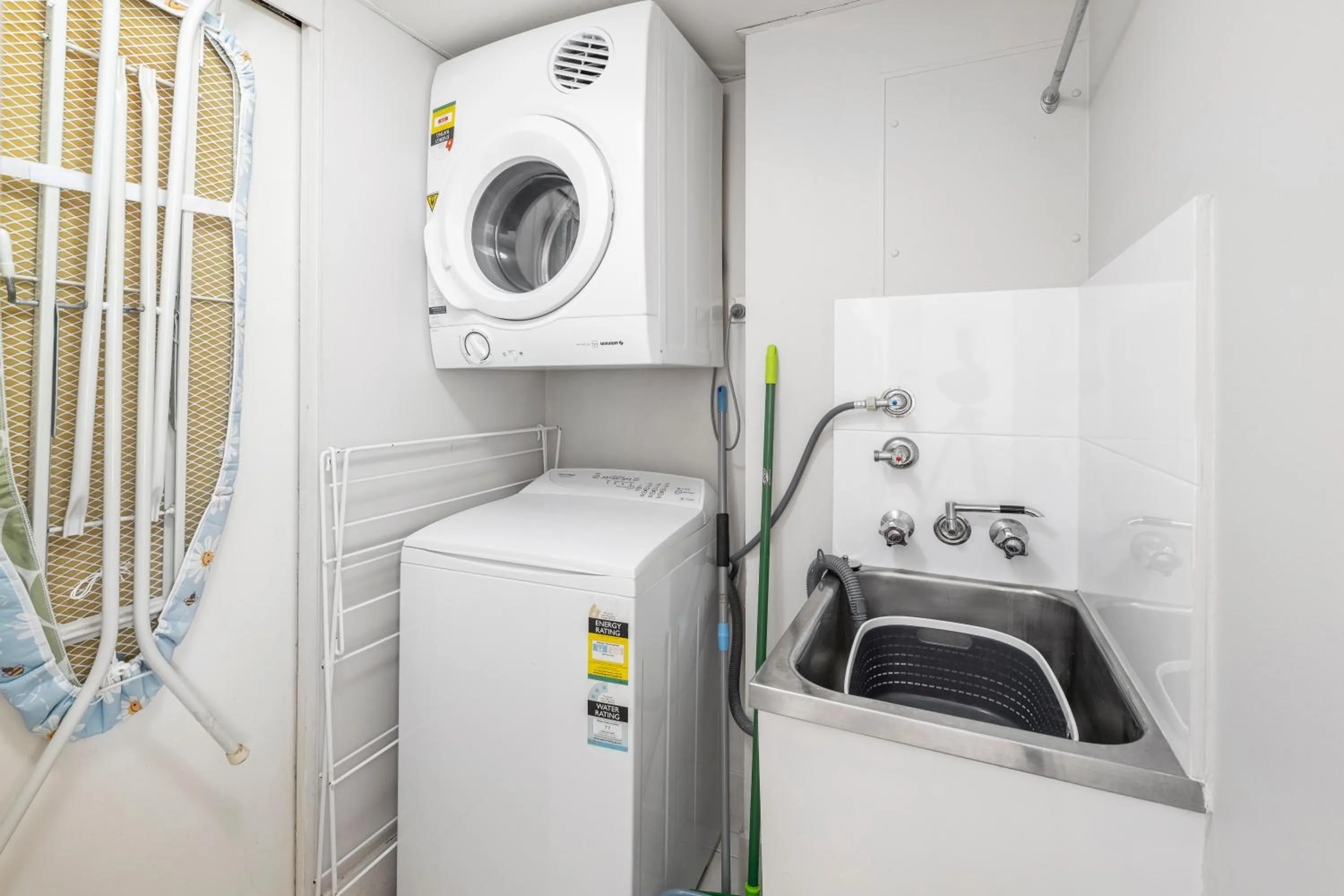 Moorings On Cavill Surfers Paradise