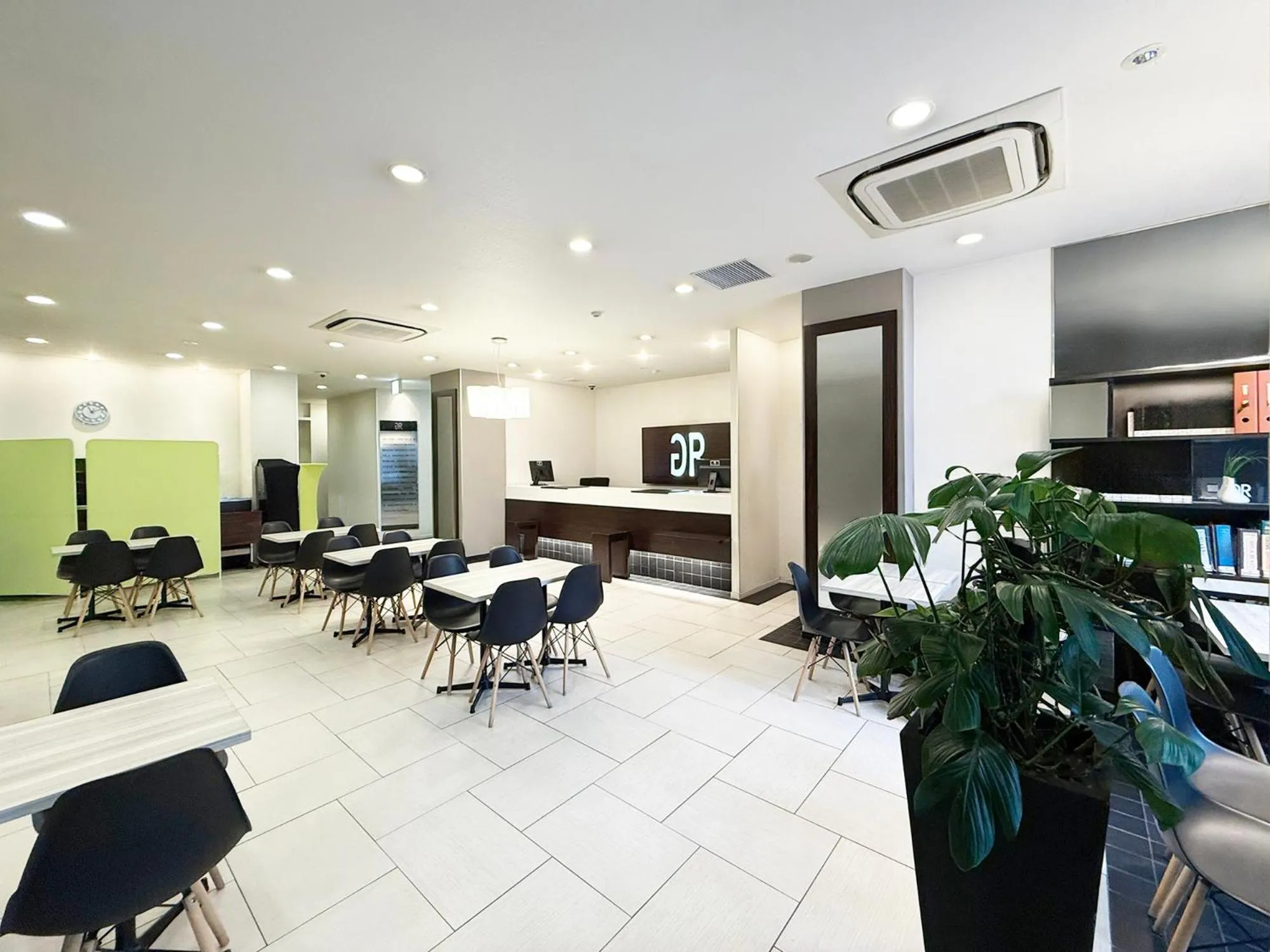 Lobby or reception in Green Rich Hotel Iwakuni Ekimae (Artificial hot spring Futamata Yunohana)