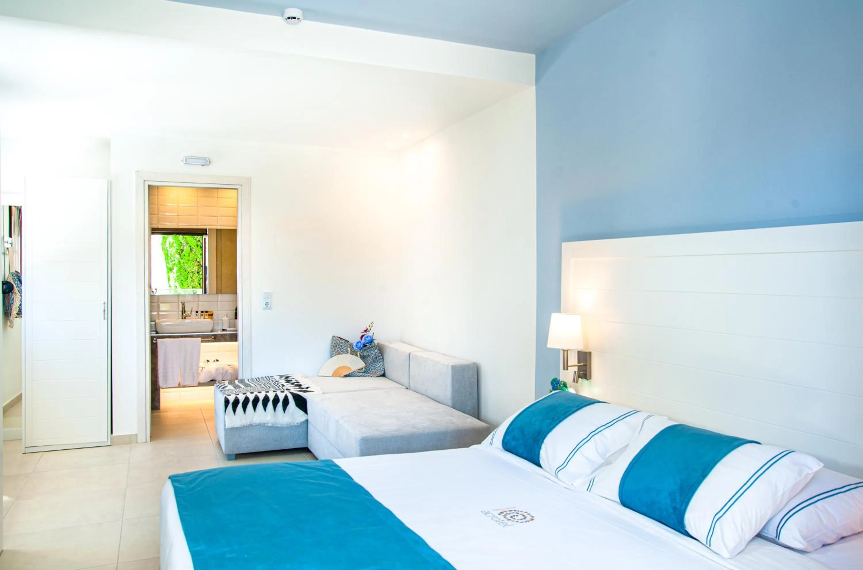 Photo of the whole room, Bed in Acrotel Lily Ann Village