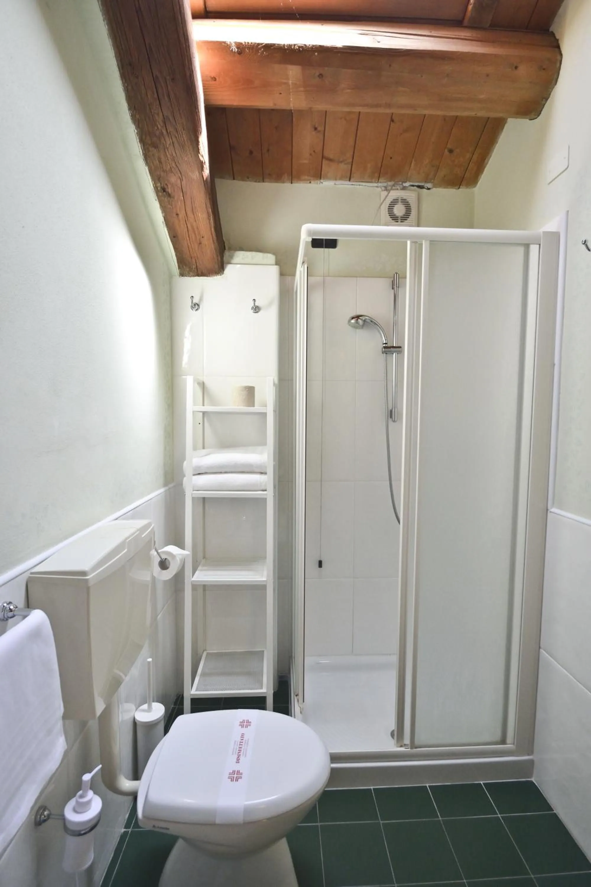 Bathroom in Agriturismo Lama Di Valle Rosa