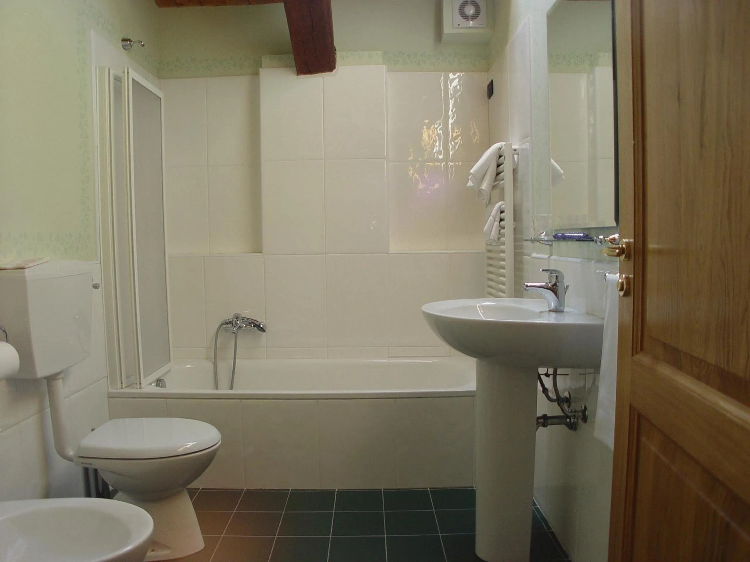 Bathroom in Agriturismo Lama Di Valle Rosa