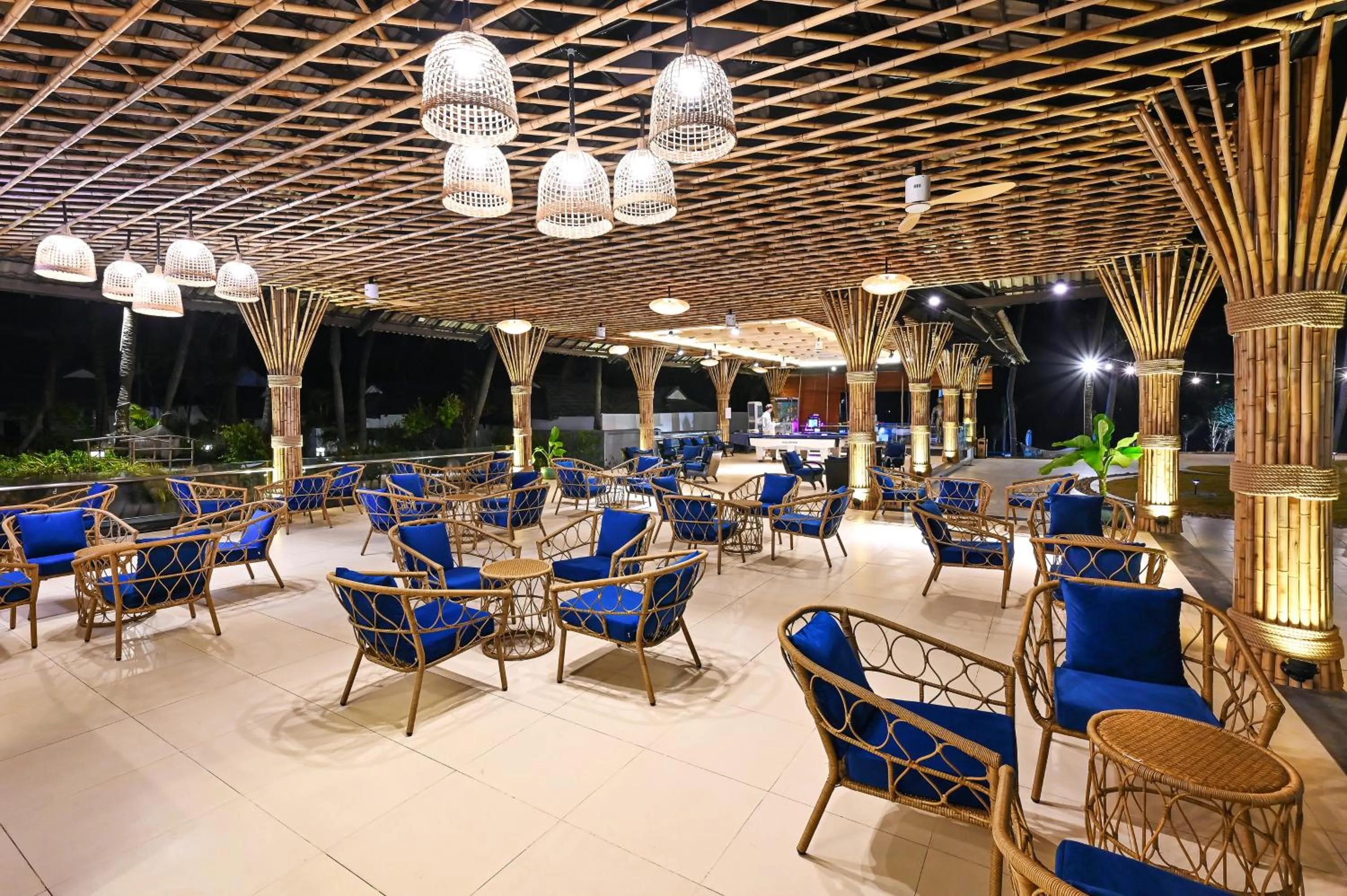 Lounge or bar in Silver Beach Resort Ke Ga