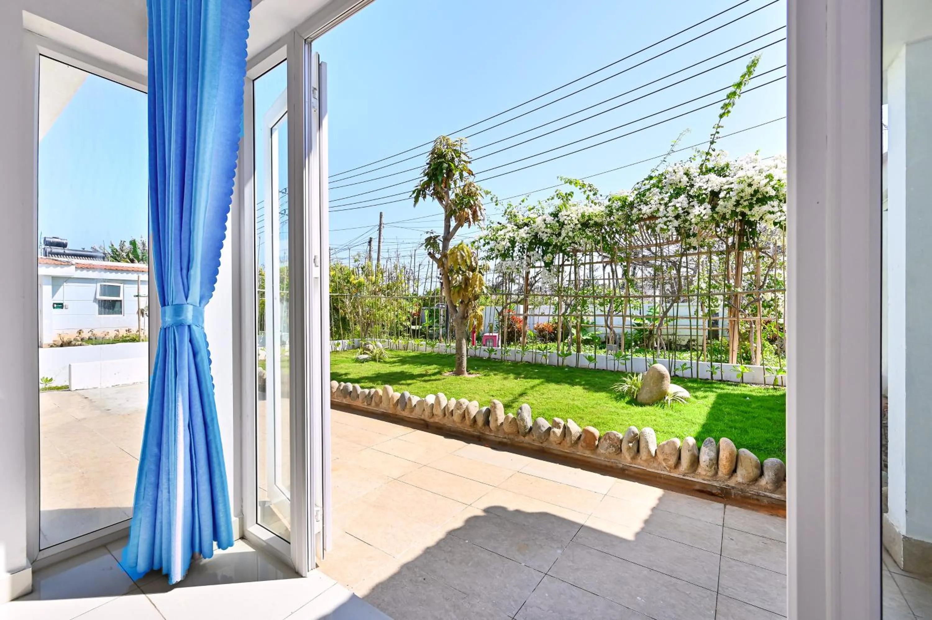 Garden in Silver Beach Resort Ke Ga