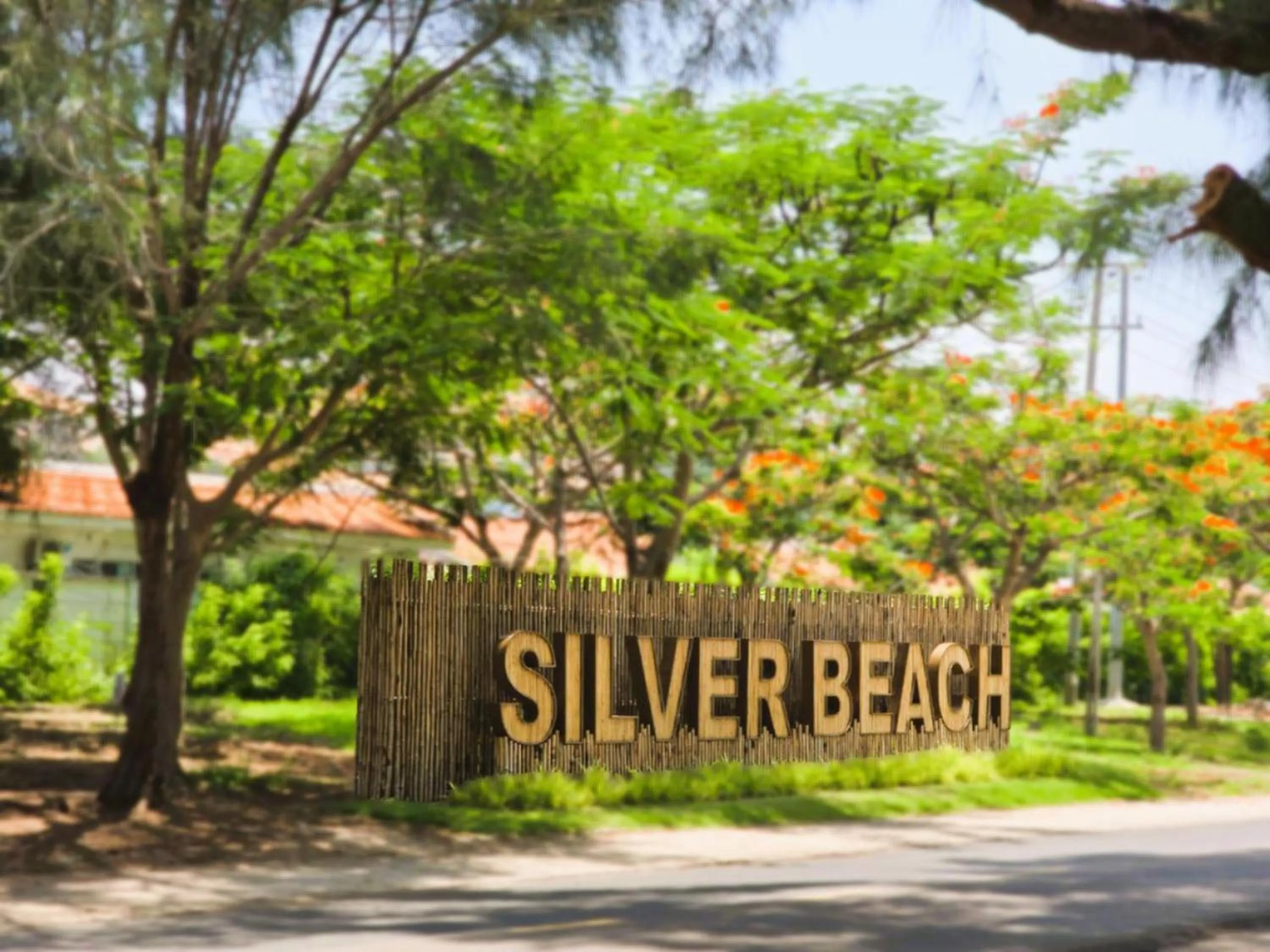 Silver Beach Resort Ke Ga