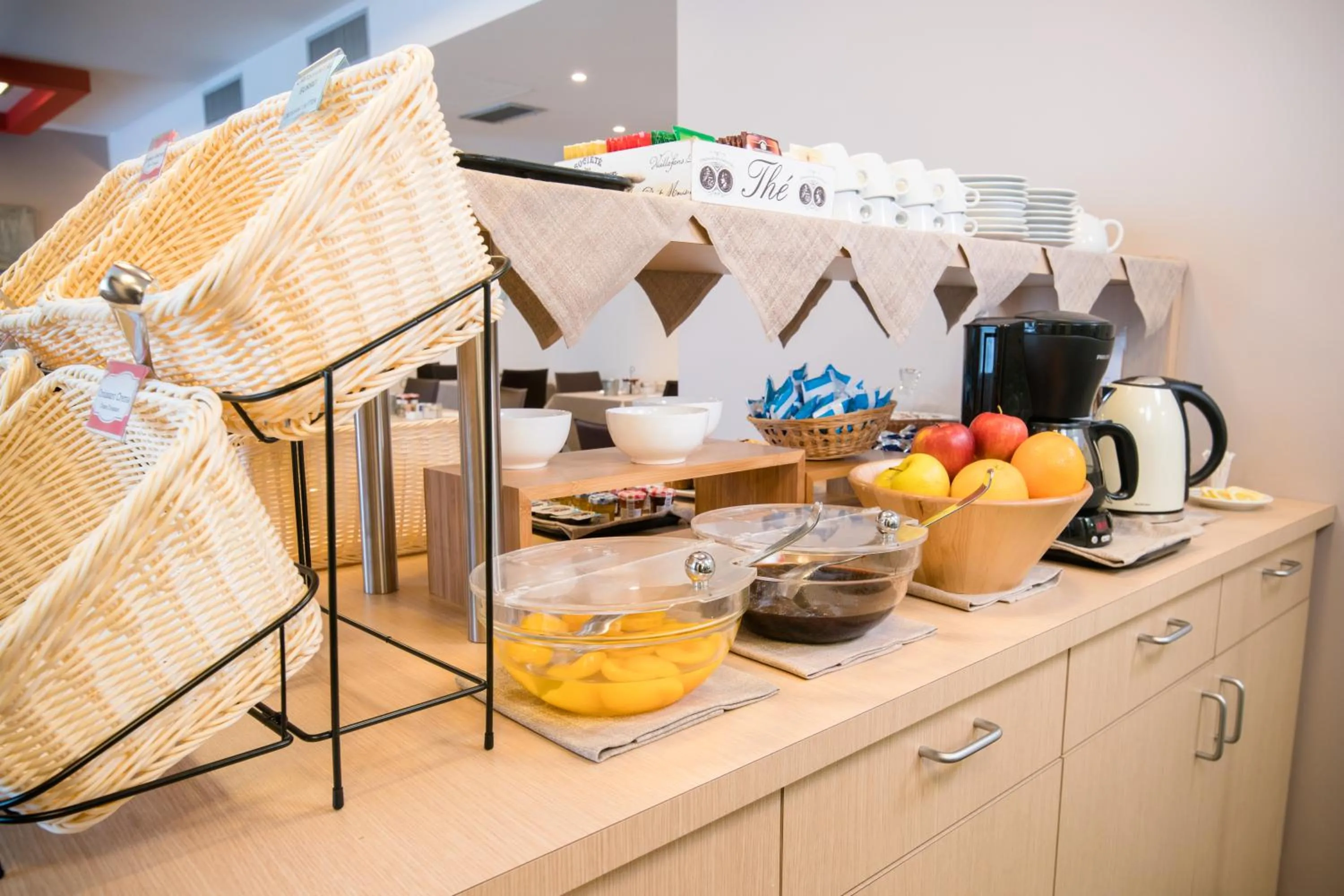 Coffee/tea facilities in Hotel Mediterraneo