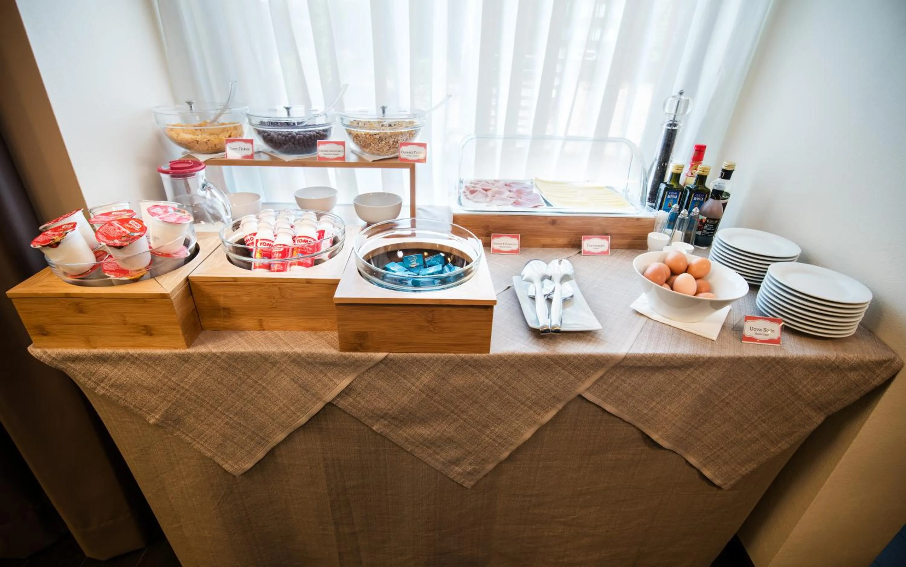 Food and drinks in Hotel Mediterraneo