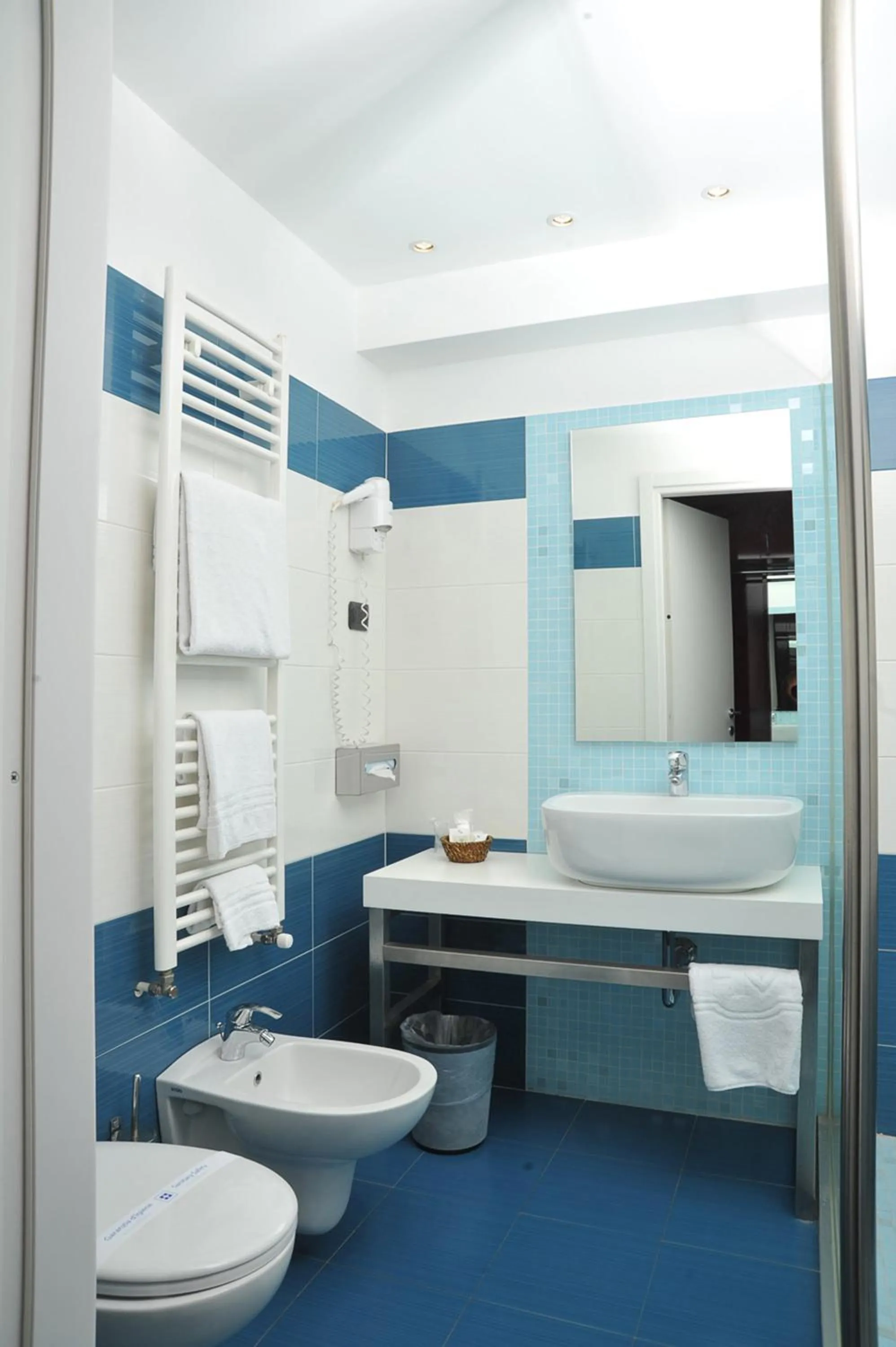 Bathroom in Hotel Mediterraneo