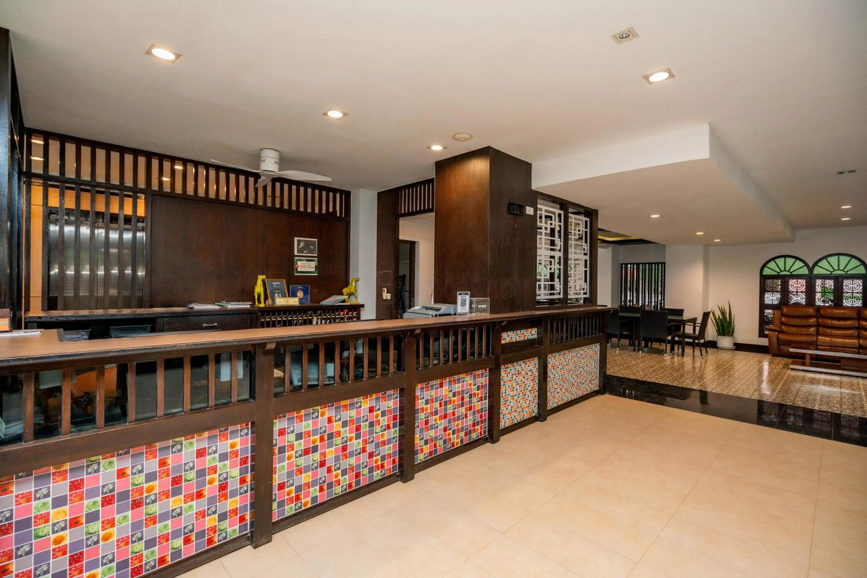 Lobby or reception in Ratana Hotel Chalong