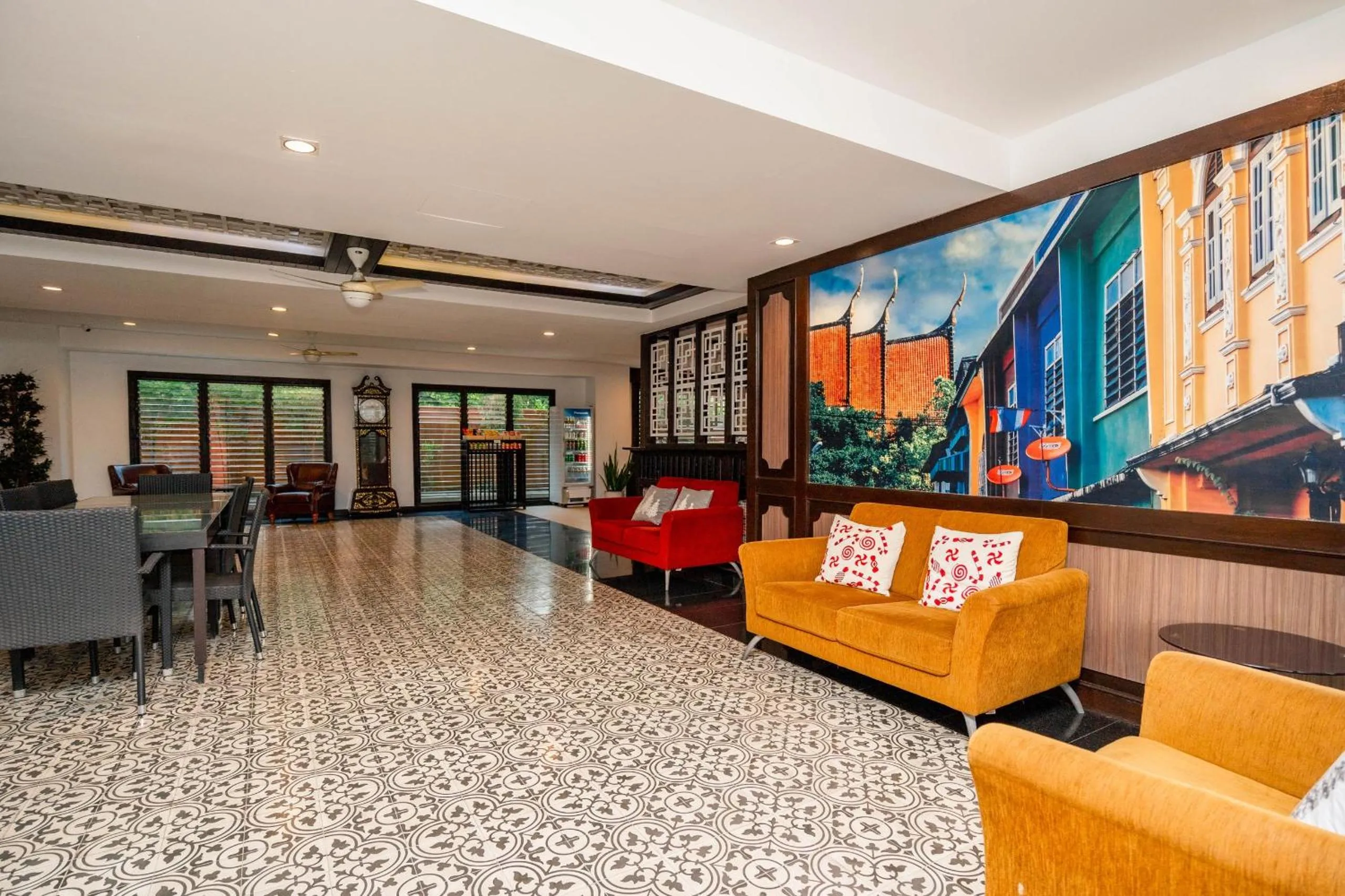 Facade/entrance in Ratana Hotel Chalong