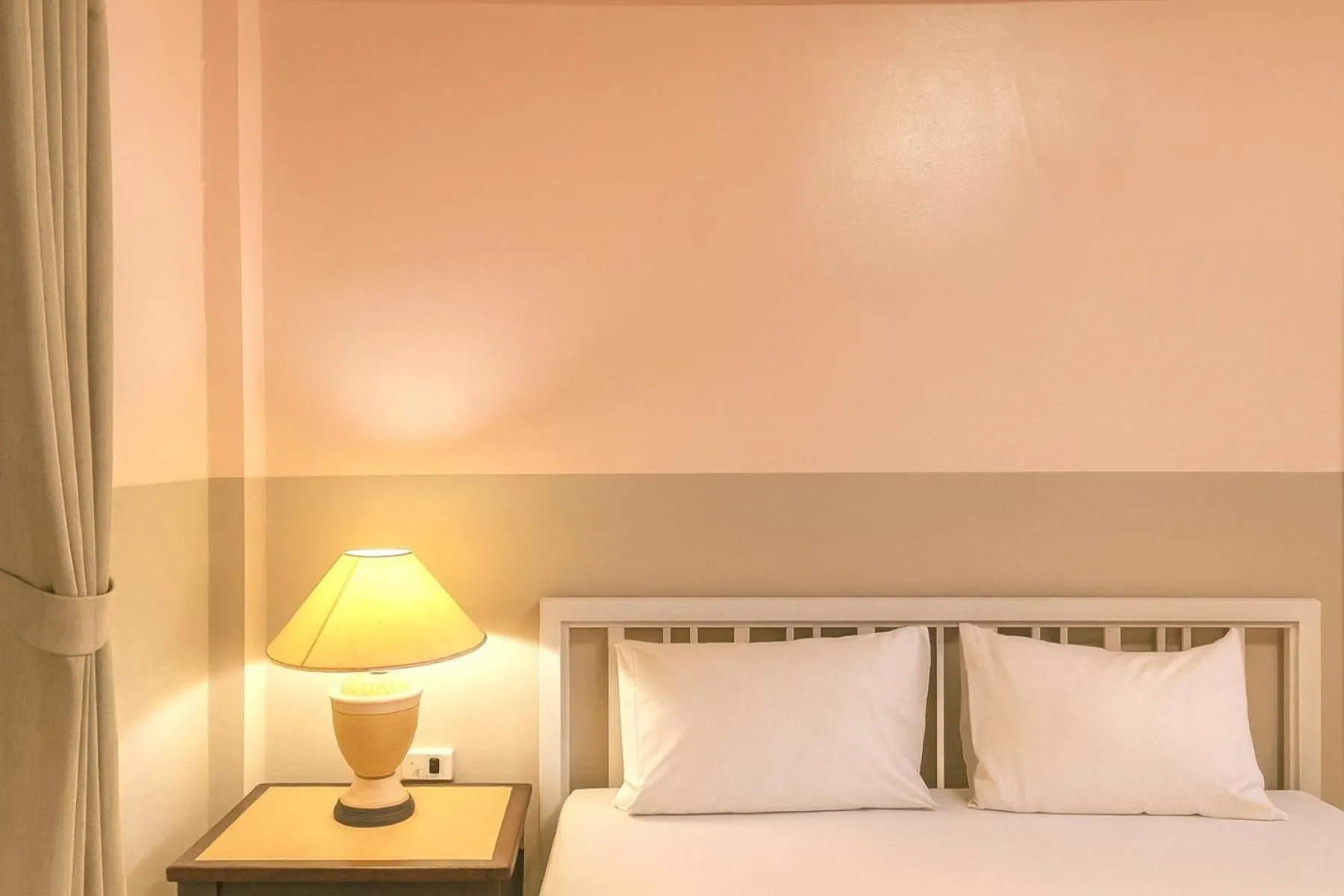 Bed in Ratana Hotel Chalong