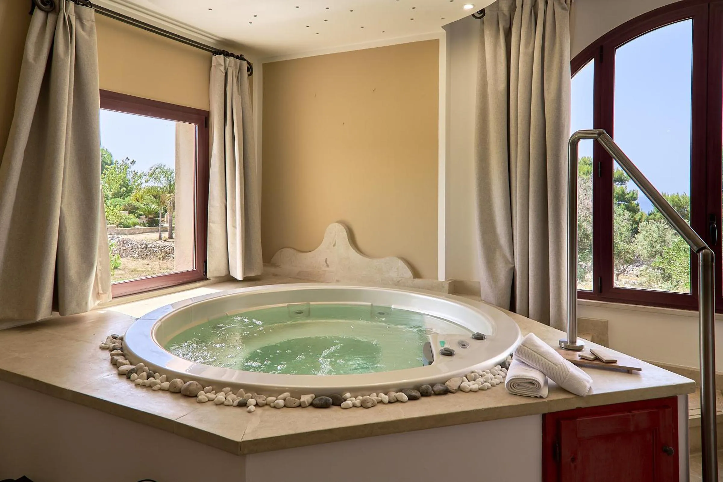 Hot Tub in Hotel Montecallini - Adult Only 14