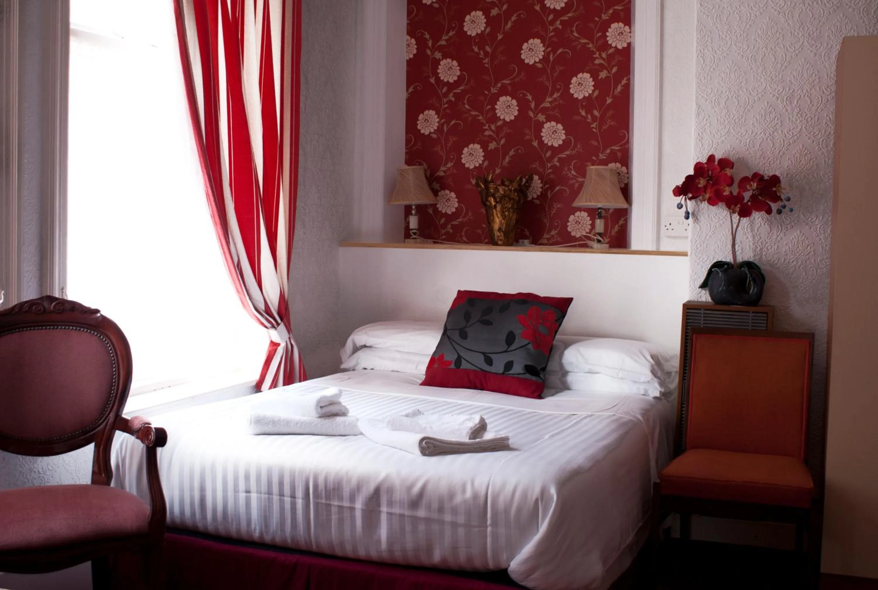 Bed in The Highfield Private Hotel